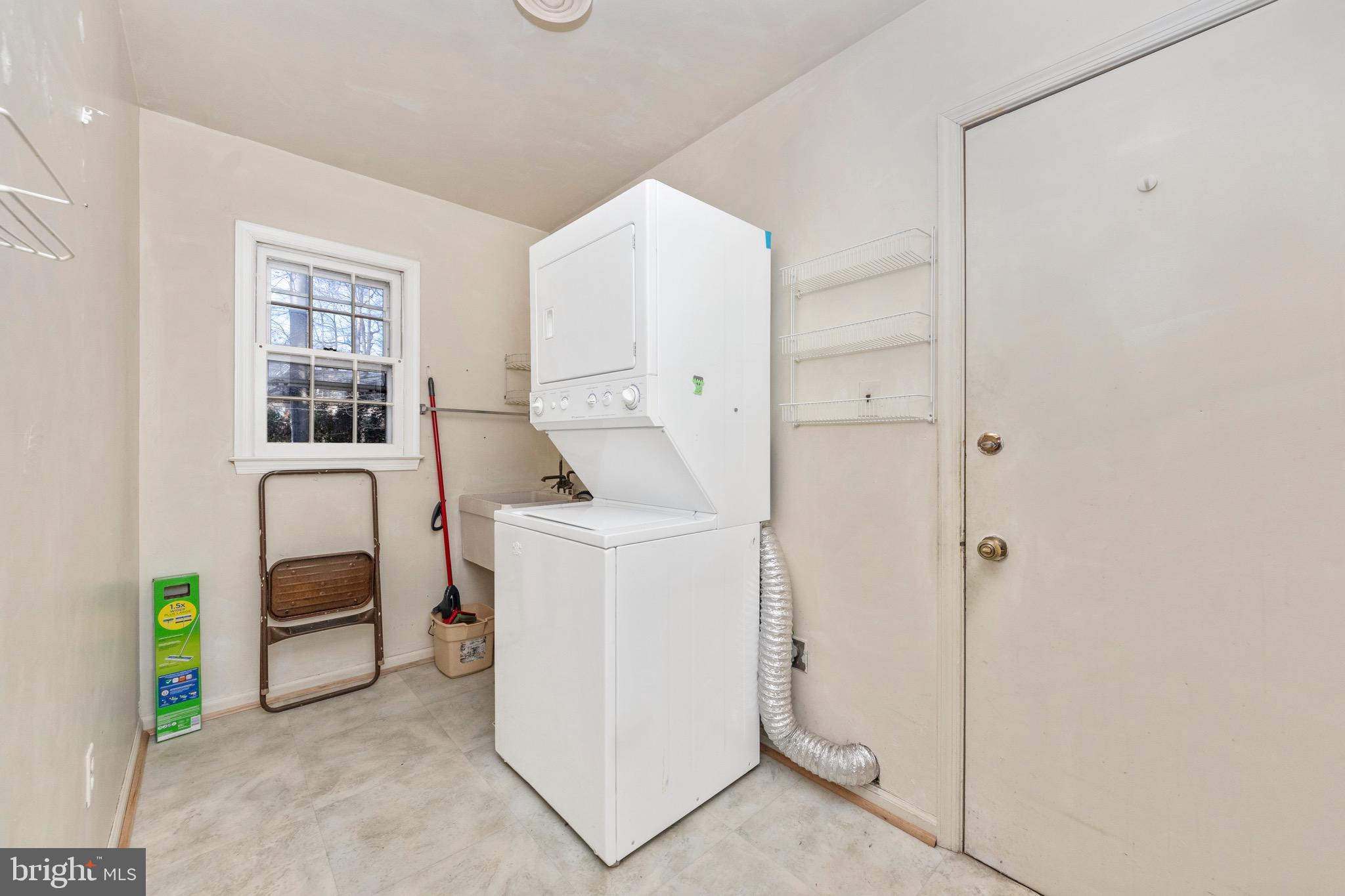 BEAVERBROOK - Residential