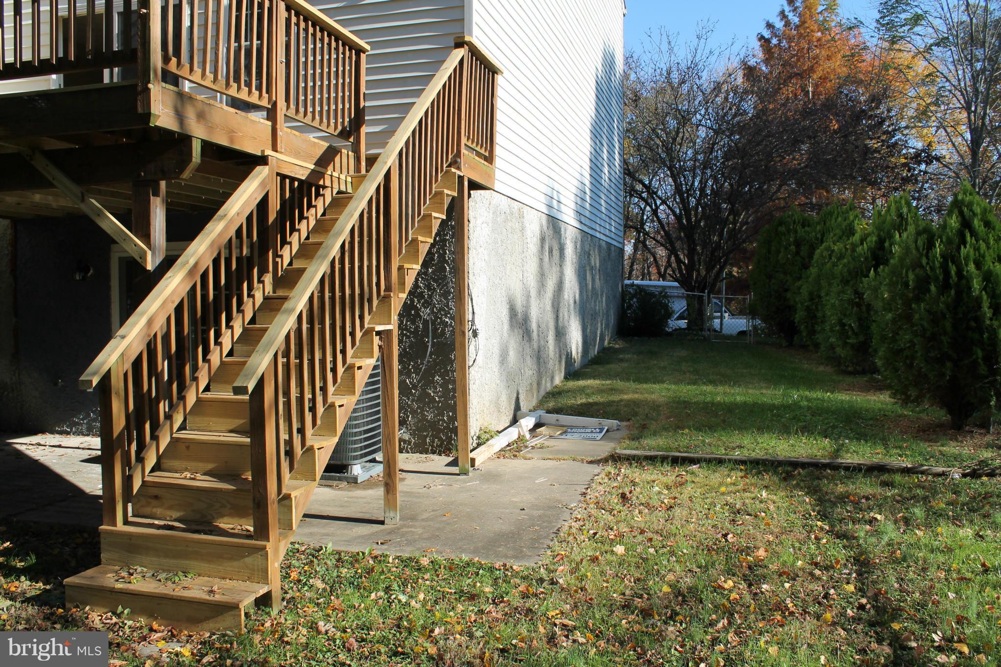 WEST SHORE - Residential