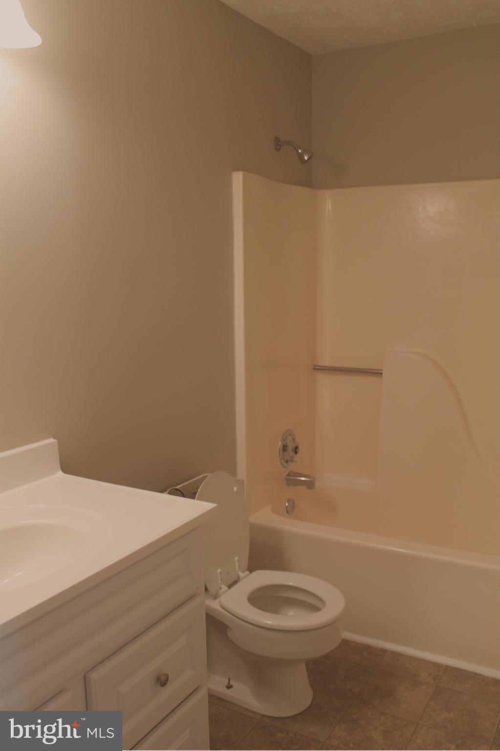 WEST SHORE - Residential