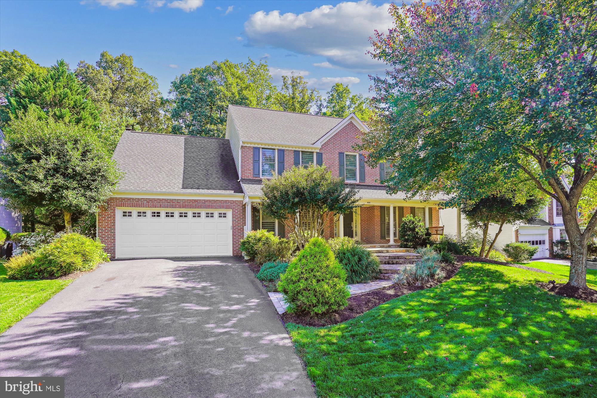 CROSSPOINTE - Residential