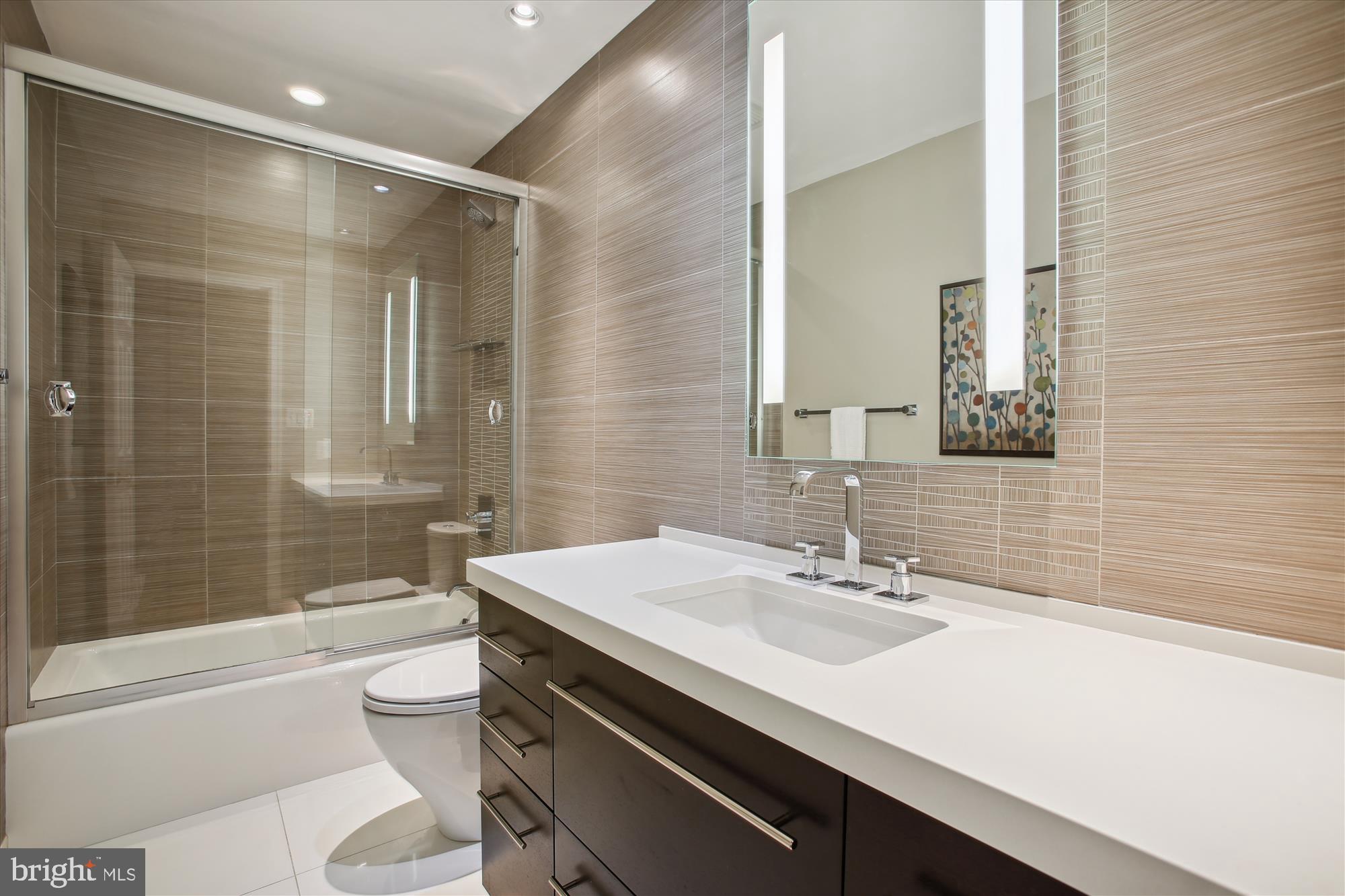 CROSSPOINTE - Residential