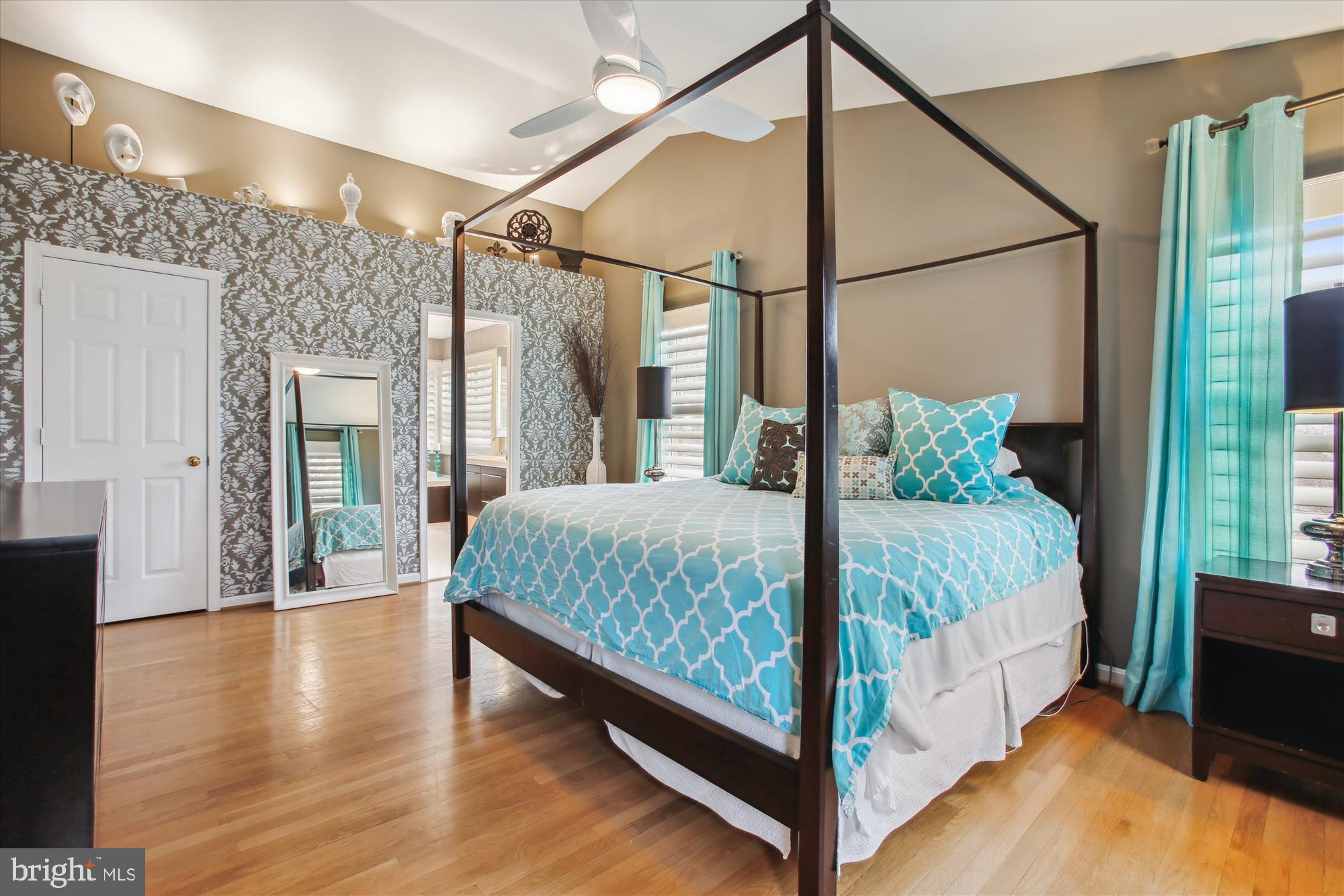 CROSSPOINTE - Residential