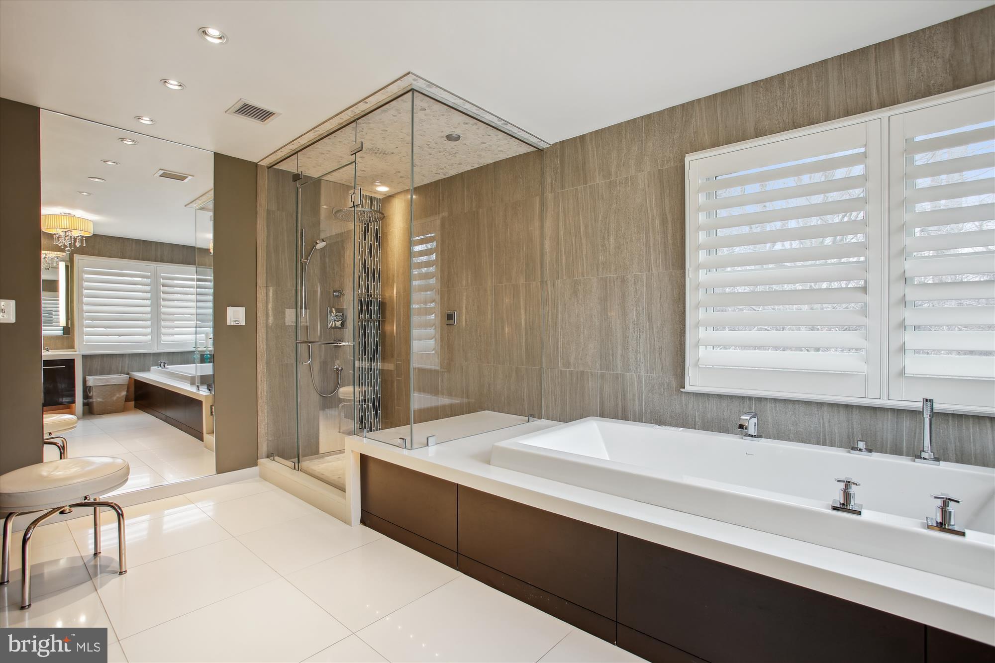 CROSSPOINTE - Residential