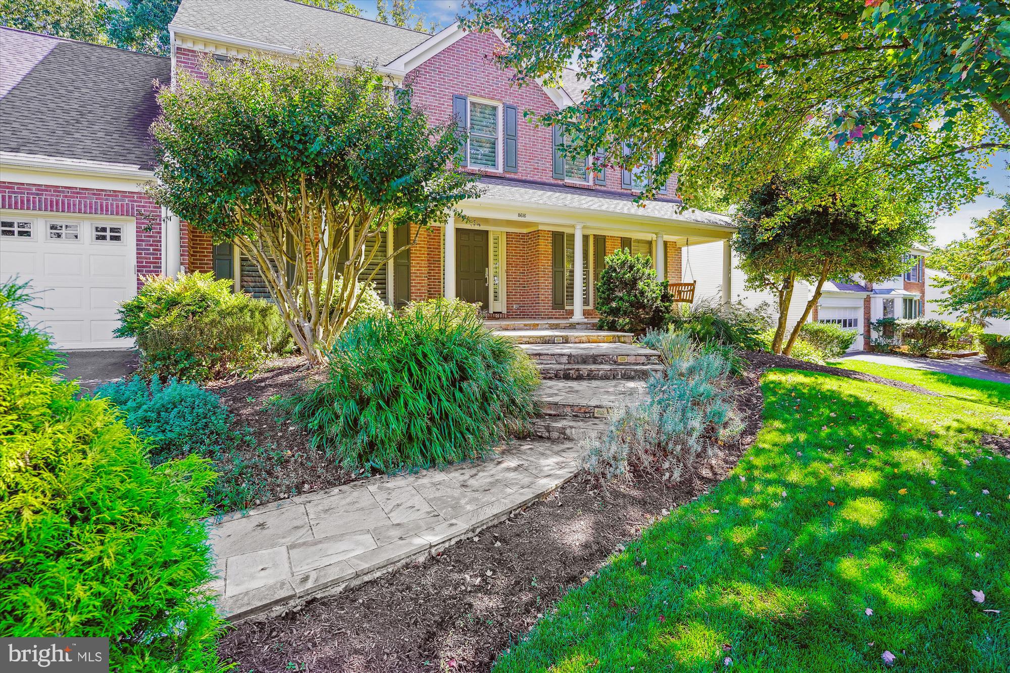 CROSSPOINTE - Residential