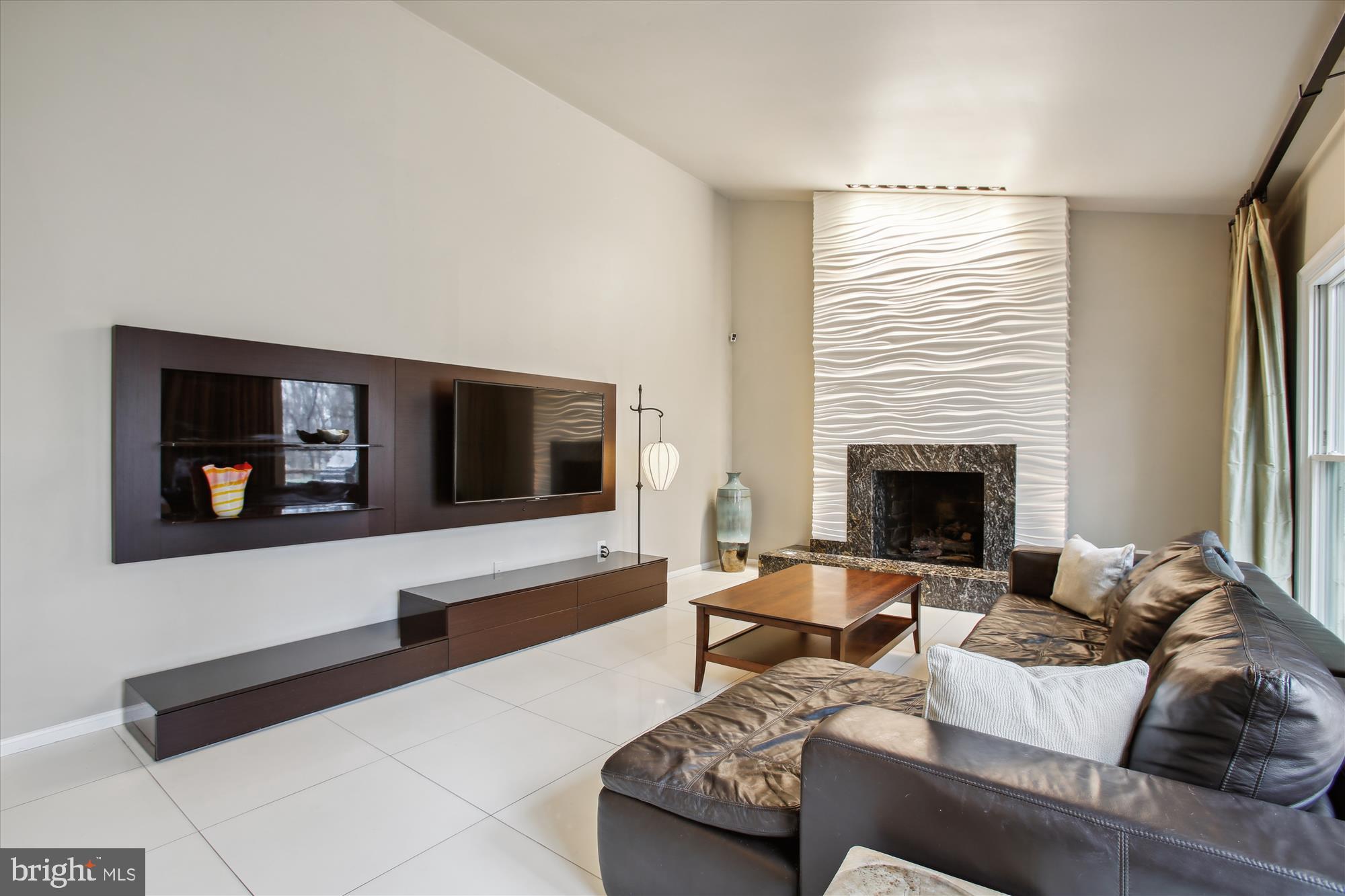 CROSSPOINTE - Residential