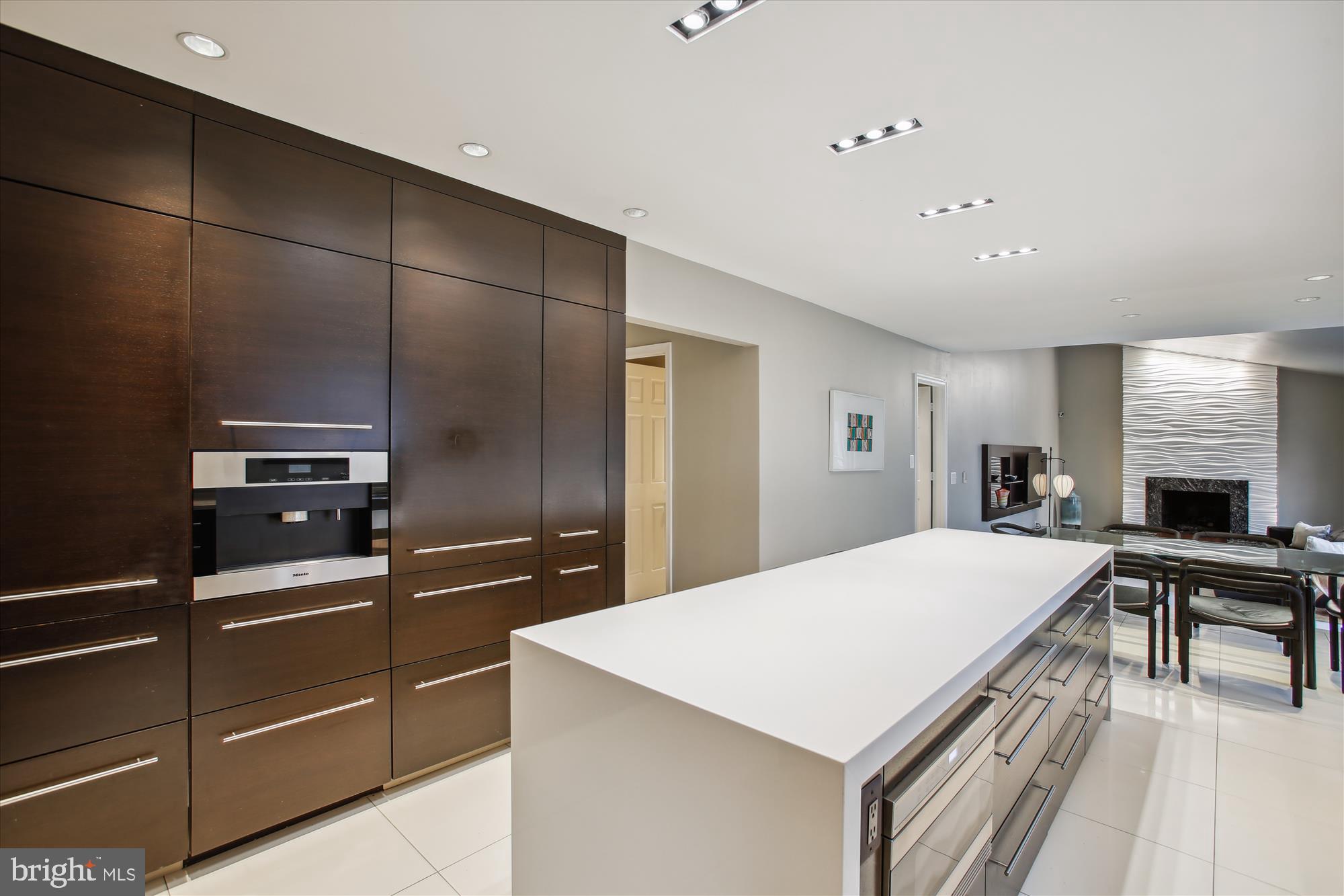 CROSSPOINTE - Residential