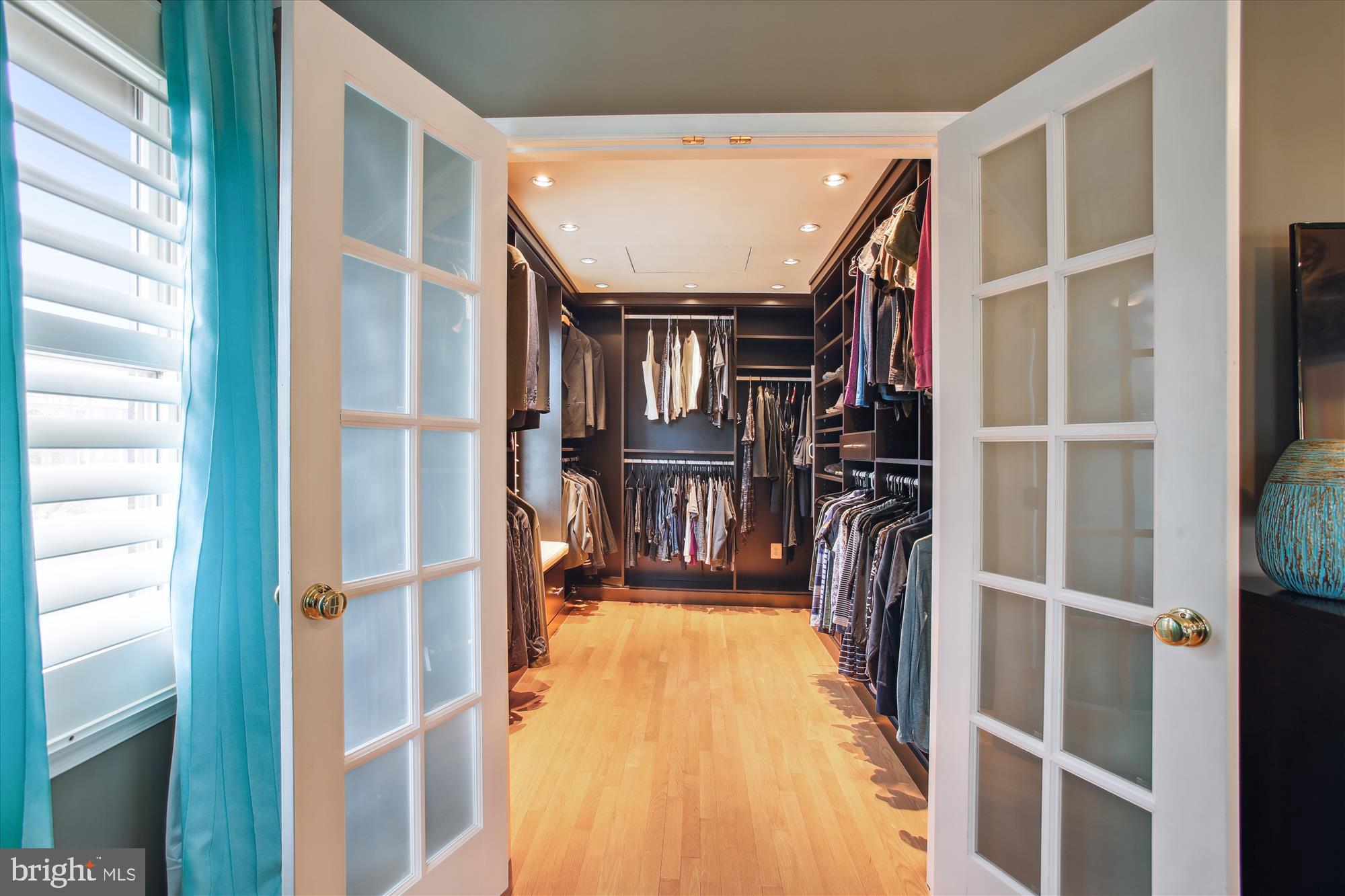 CROSSPOINTE - Residential