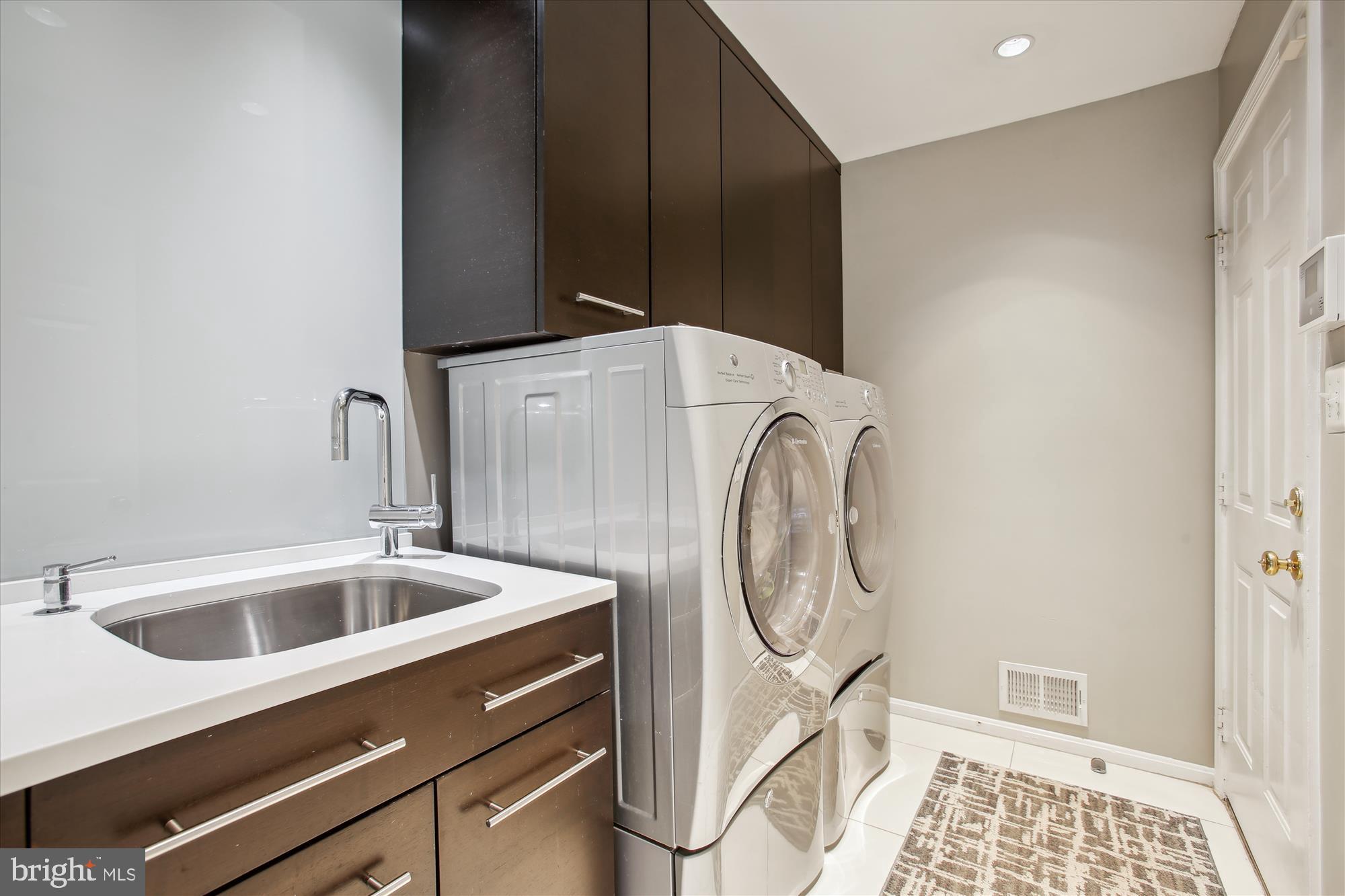 CROSSPOINTE - Residential