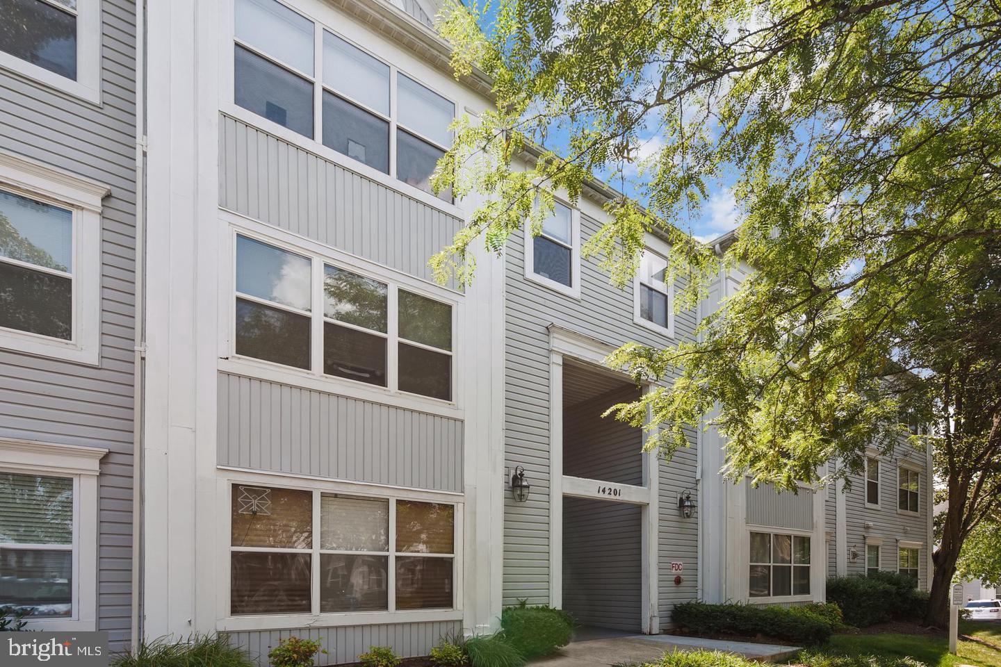 LONGMEAD - Residential