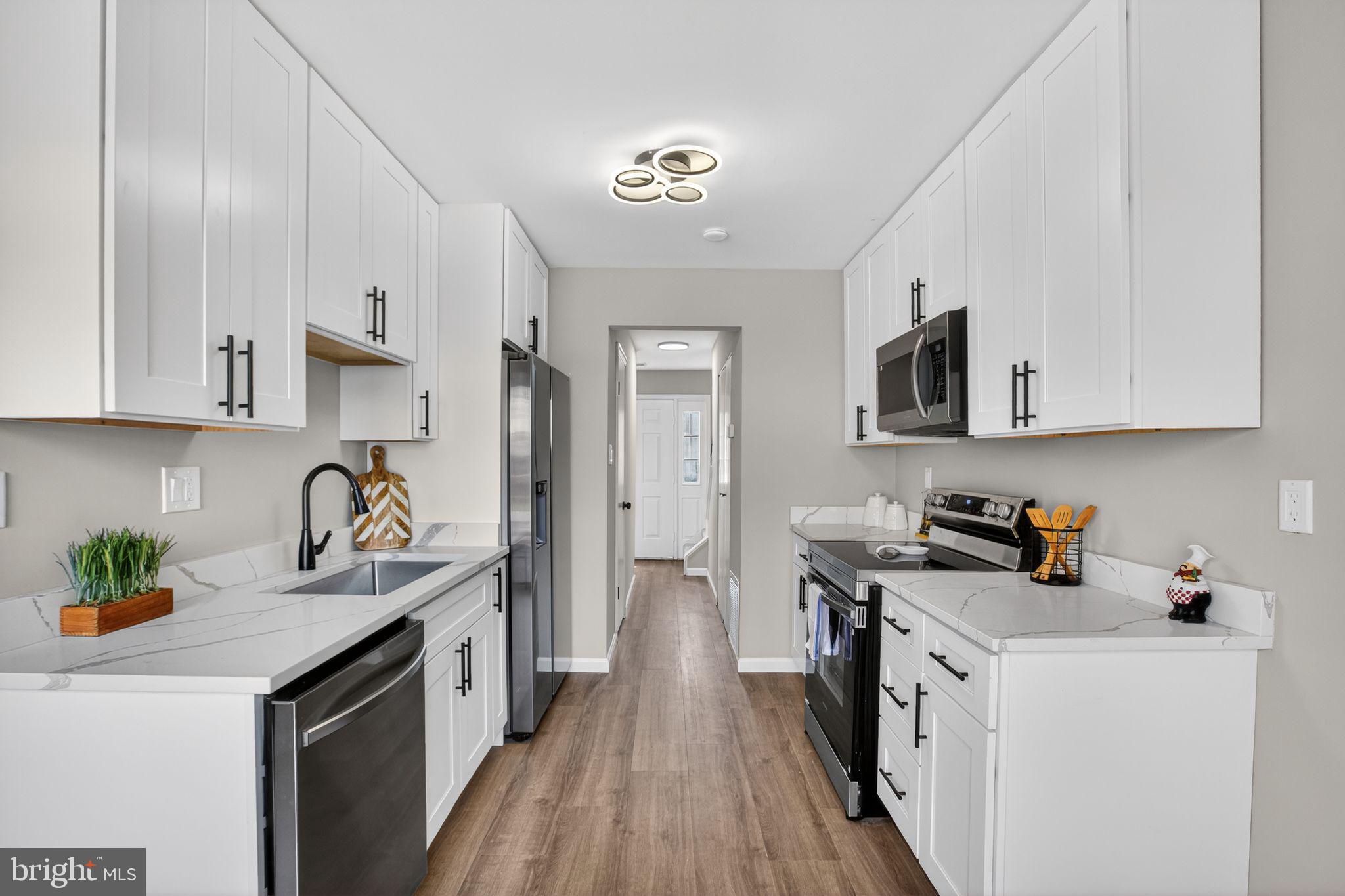 RYON WOODS SUB - Residential