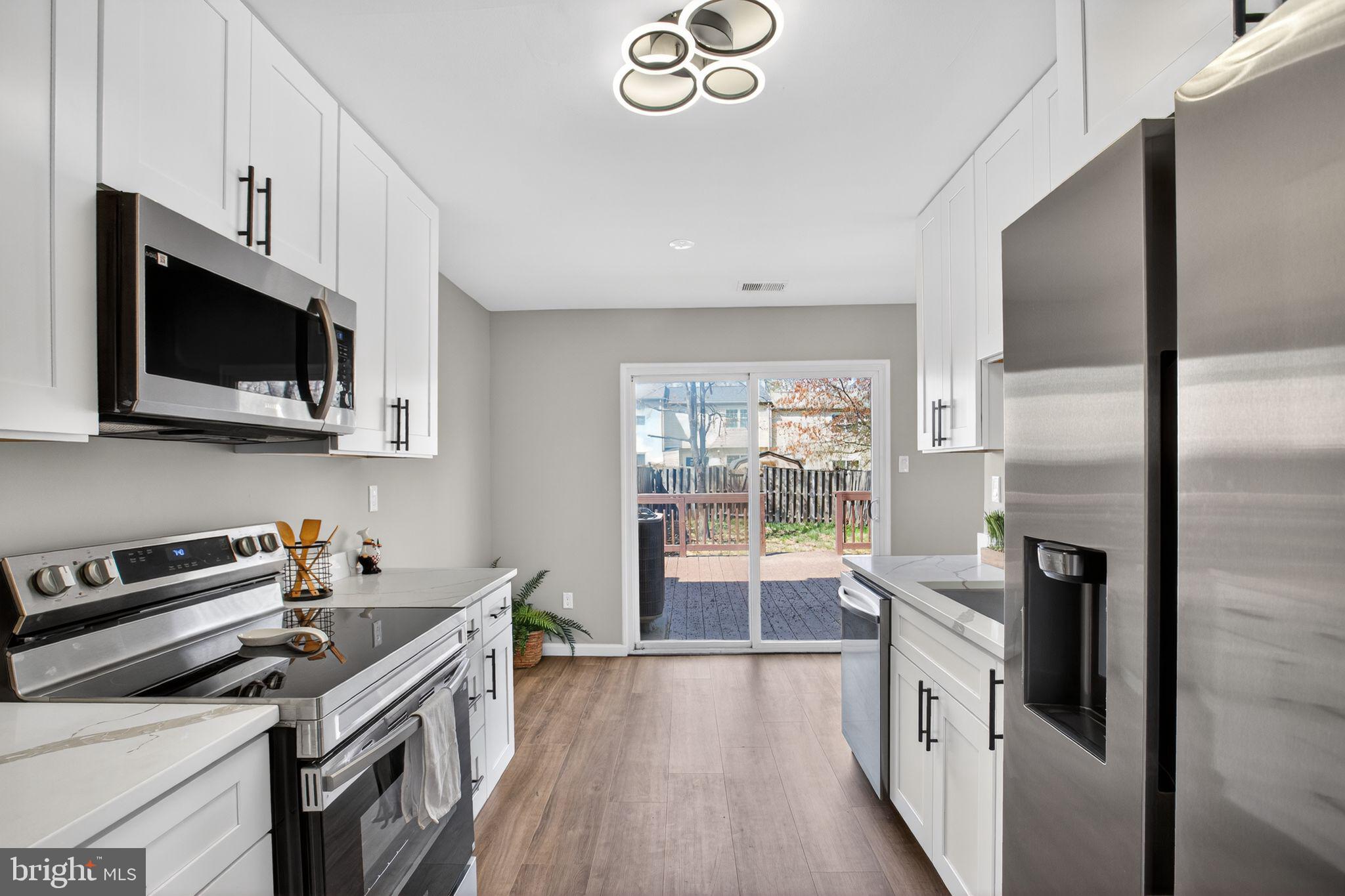 RYON WOODS SUB - Residential