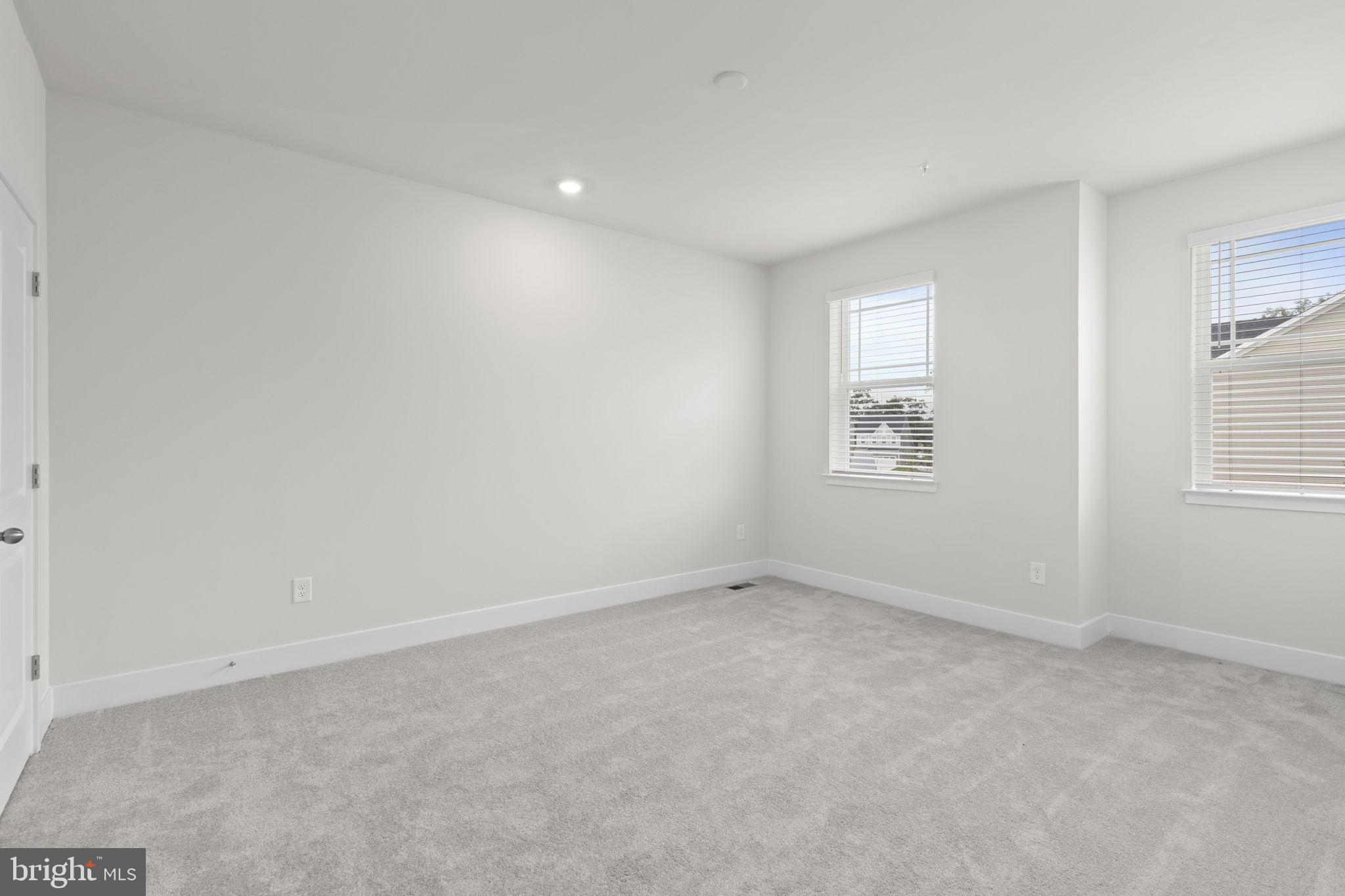 WATER'S LANDING - Residential