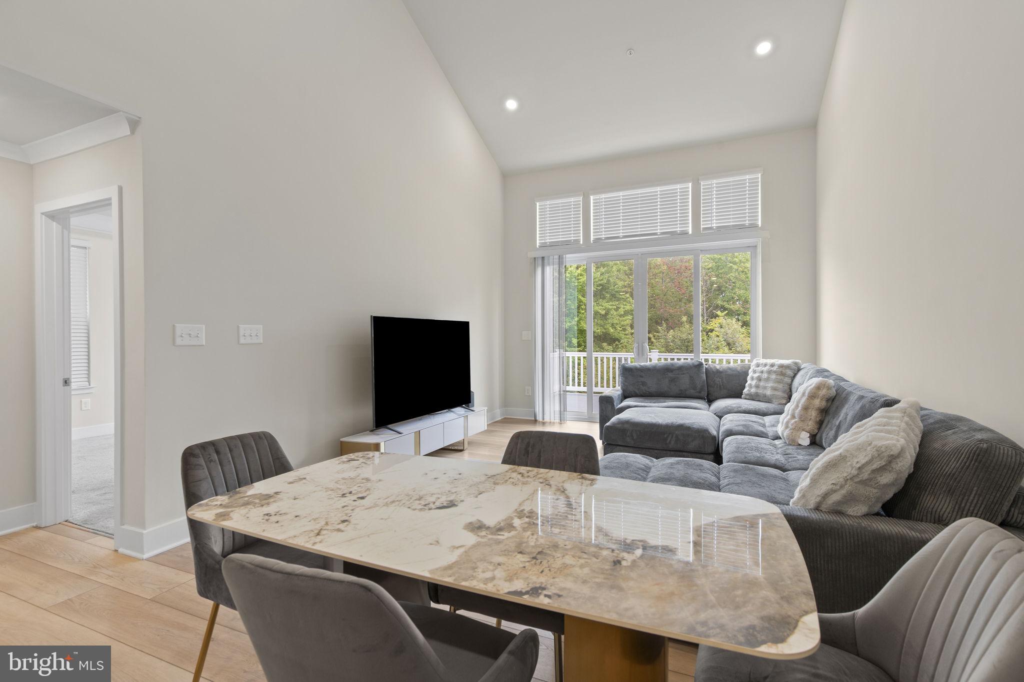 WATER'S LANDING - Residential