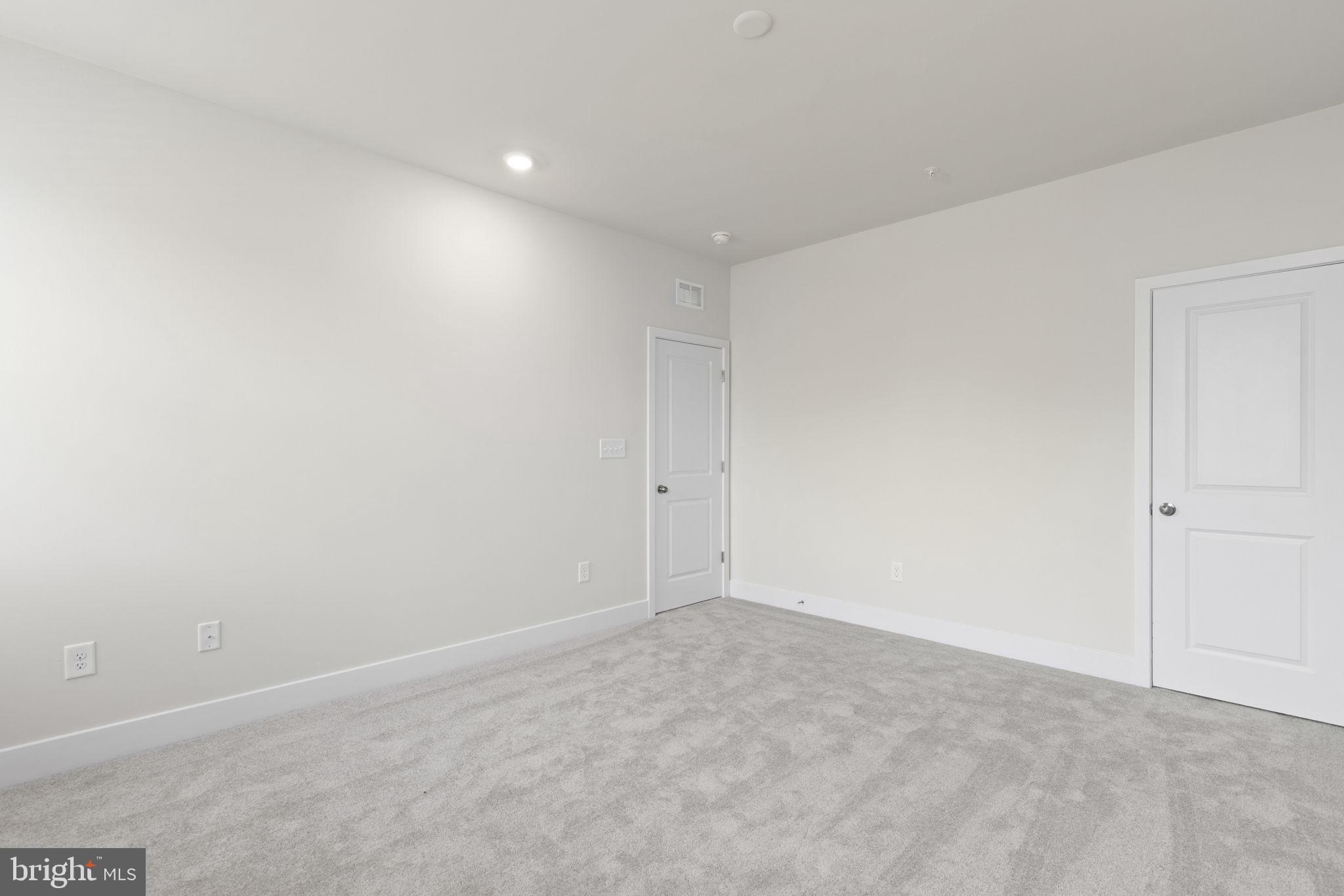 WATER'S LANDING - Residential