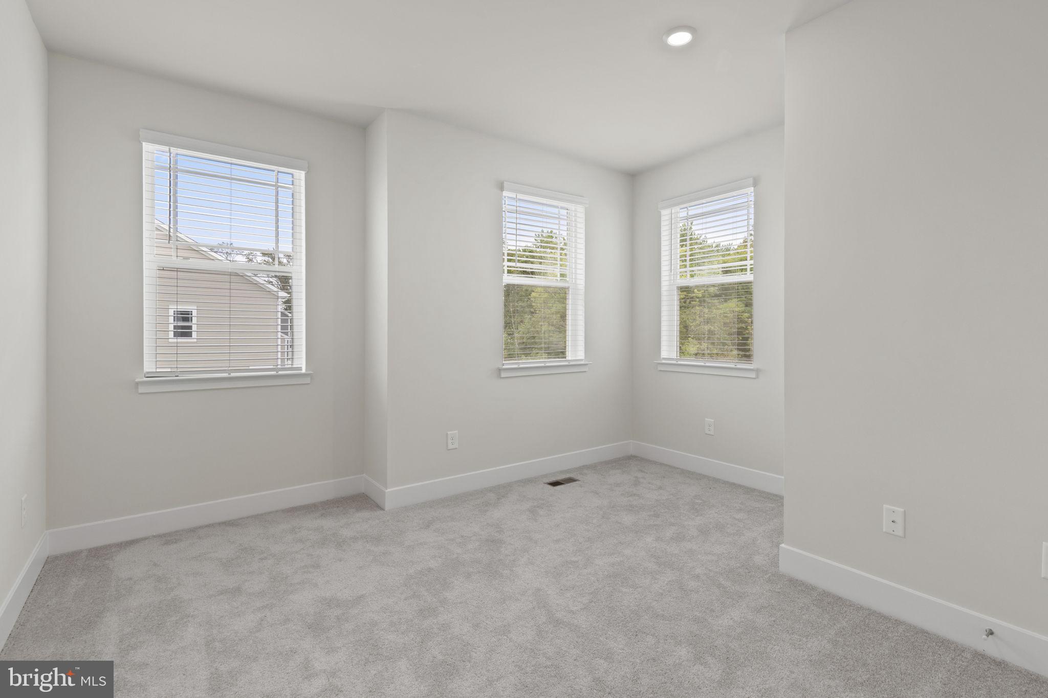 WATER'S LANDING - Residential