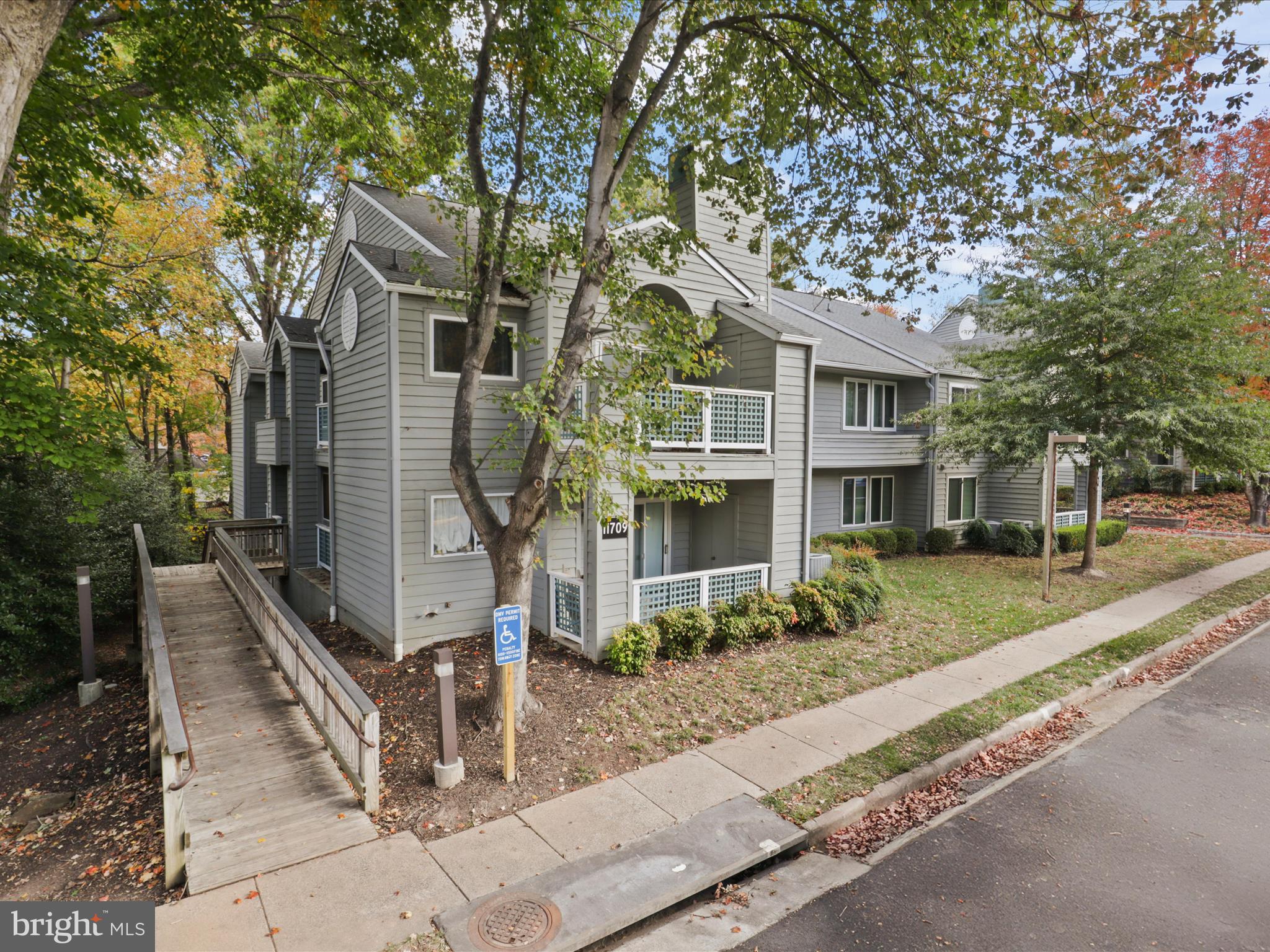 11709 SUMMERCHASE CIRCLE D