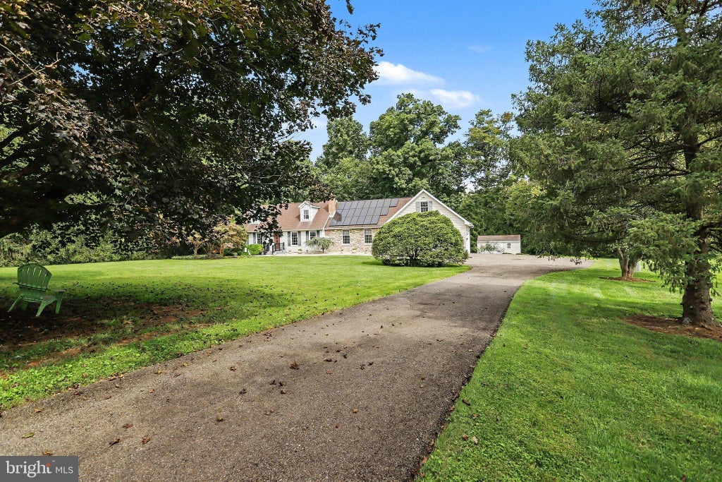 Photo of 227 Green Lane, QUARRYVILLE, PA 17566 (MLS # PALA2095466)