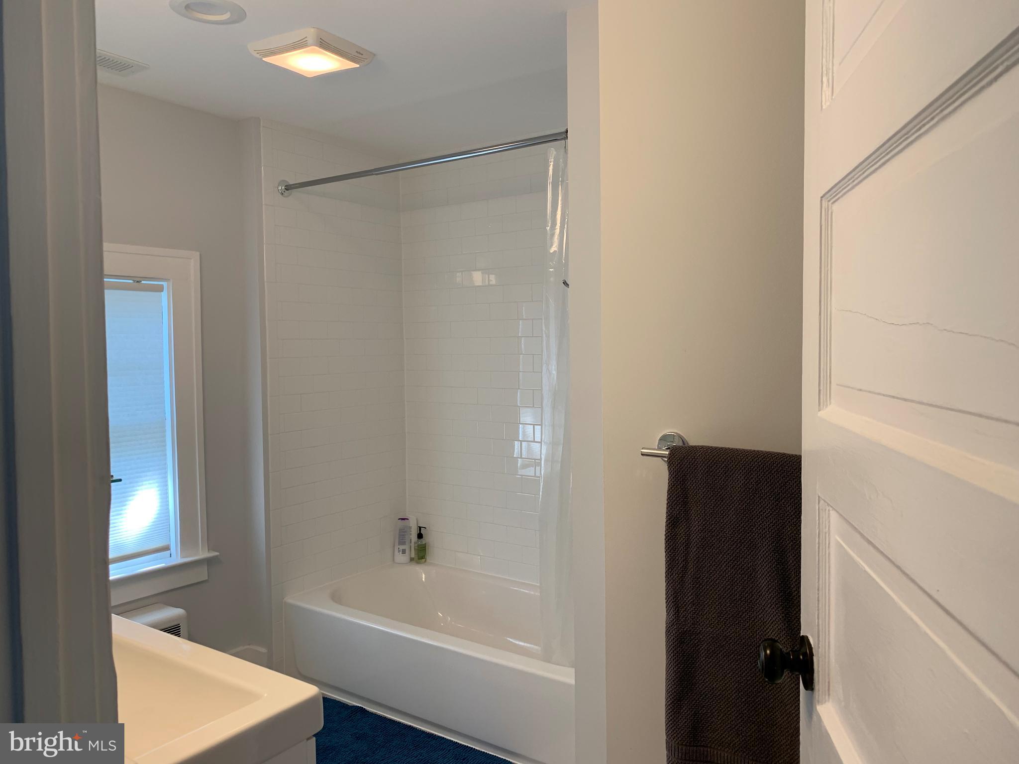 LYON PARK - Residential Lease