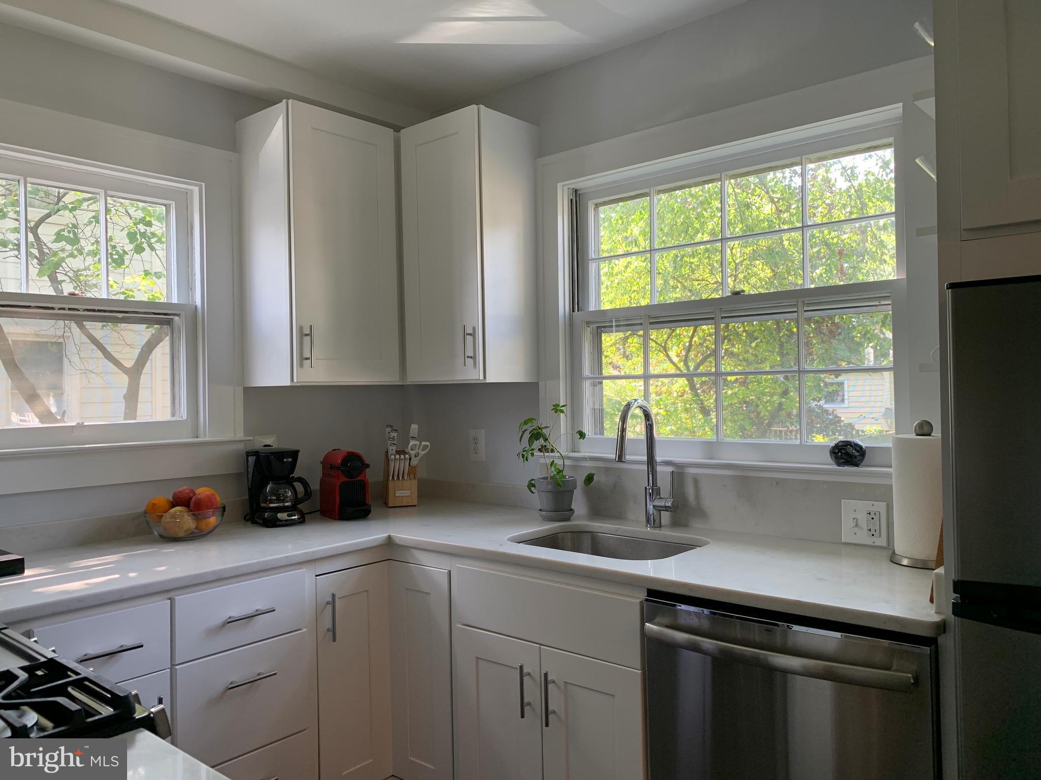 LYON PARK - Residential Lease