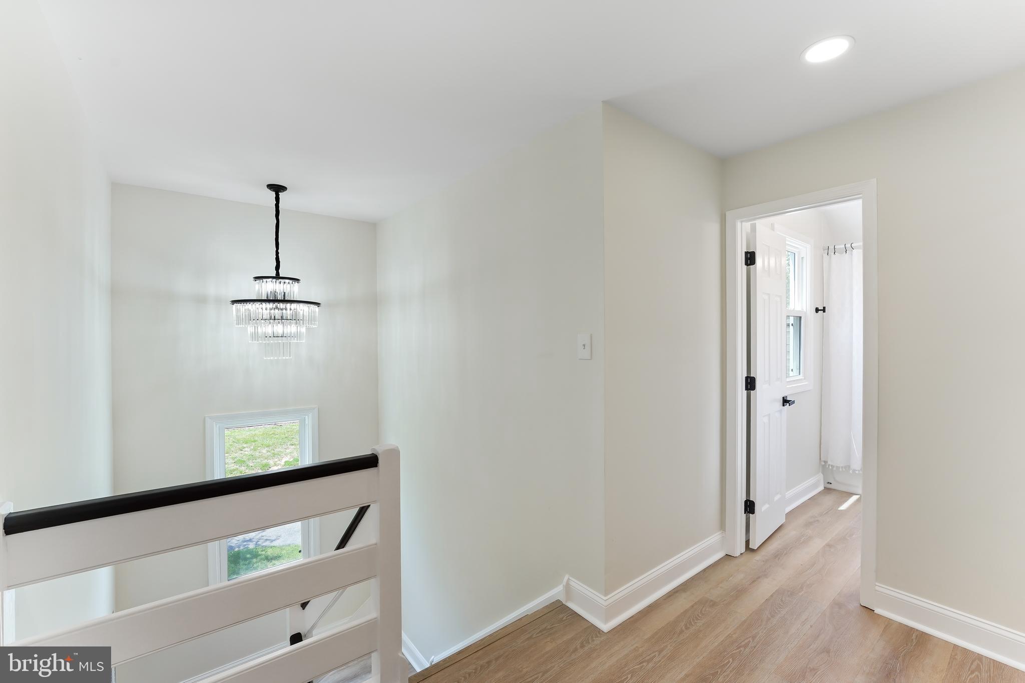 TWIN HILLS - Residential