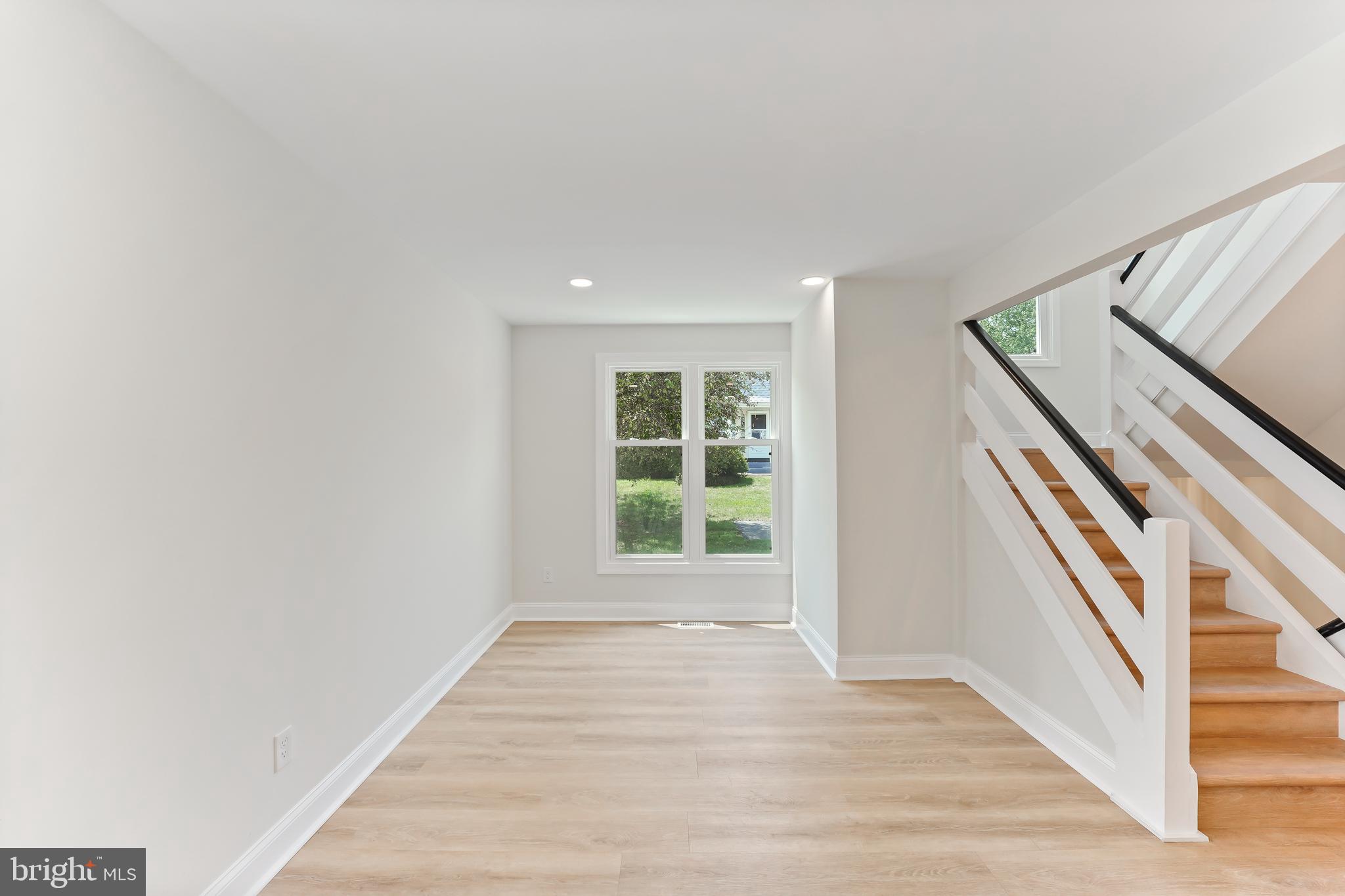 TWIN HILLS - Residential