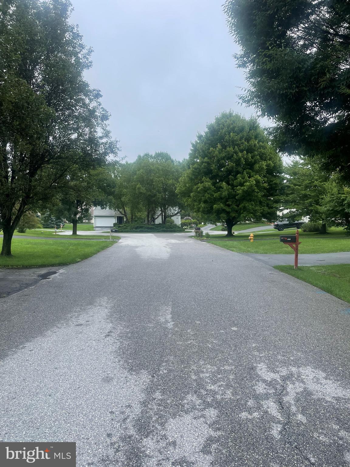 TWIN HILLS - Residential