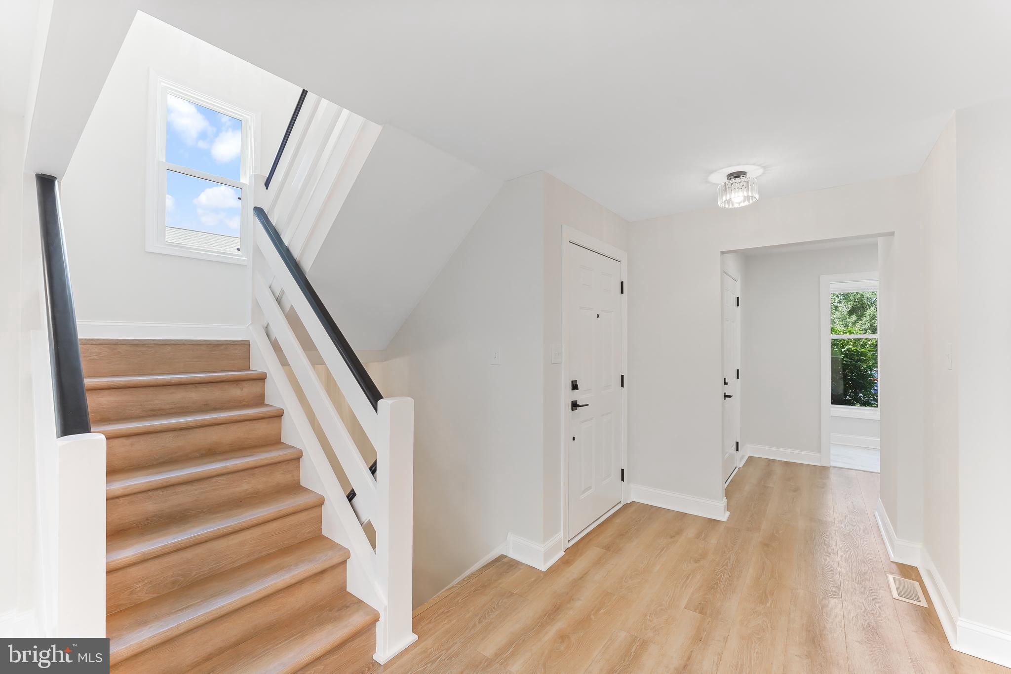 TWIN HILLS - Residential