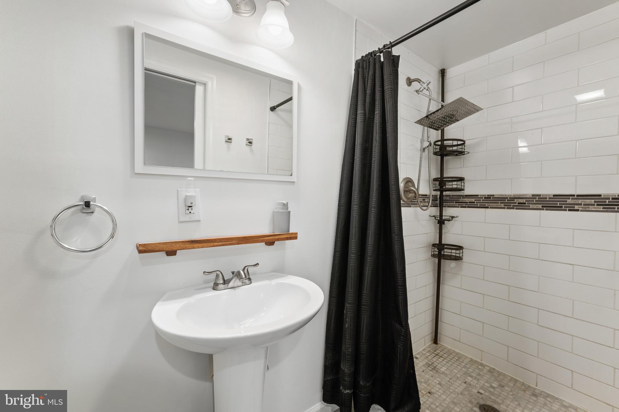 CHURCHILL VIEW - Residential