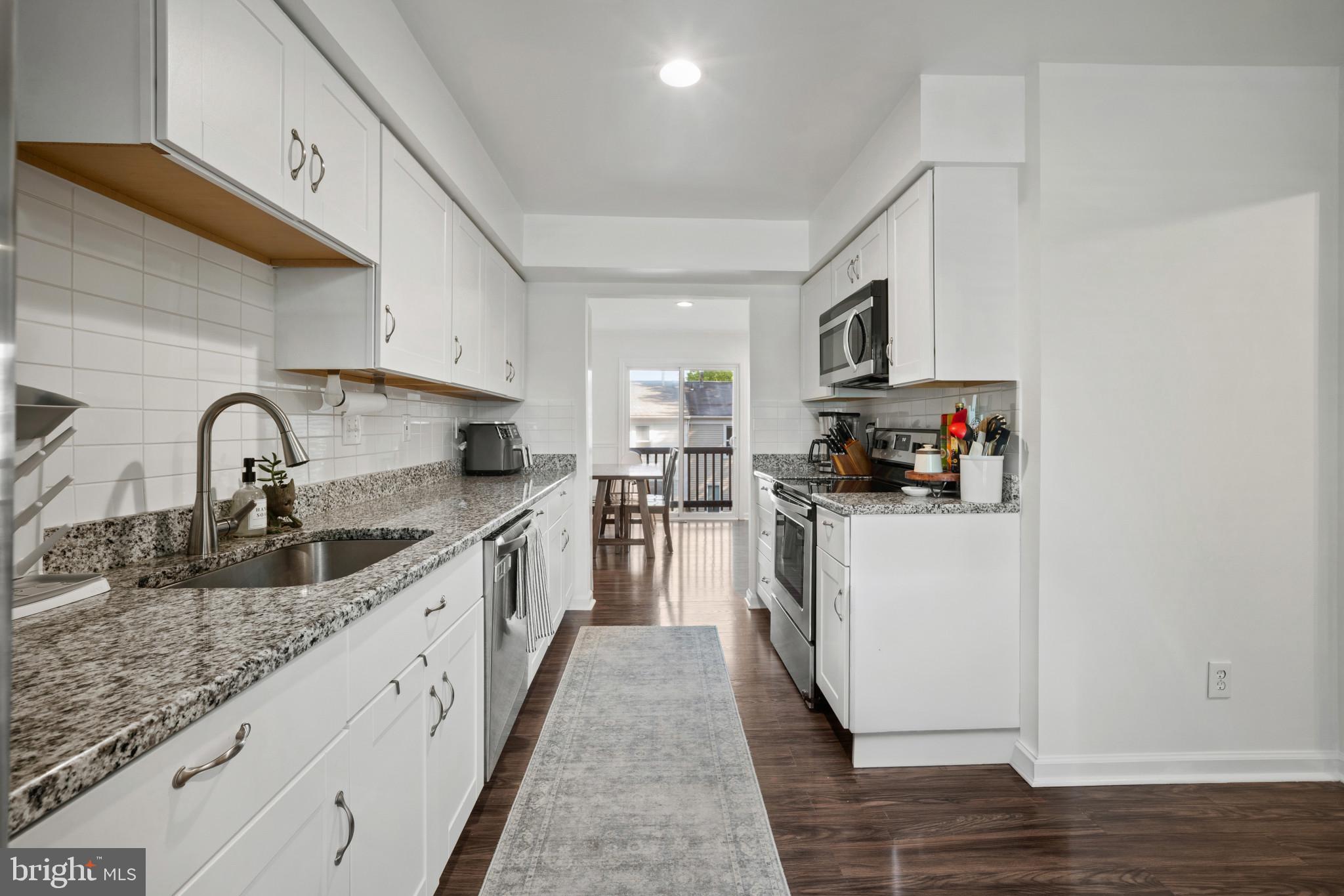 CHURCHILL VIEW - Residential