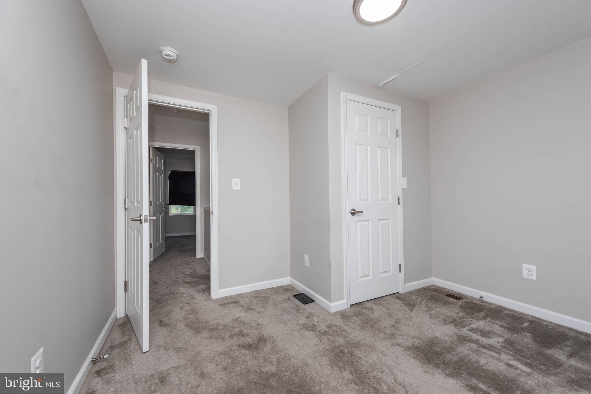 BROADWAY EAST - Residential