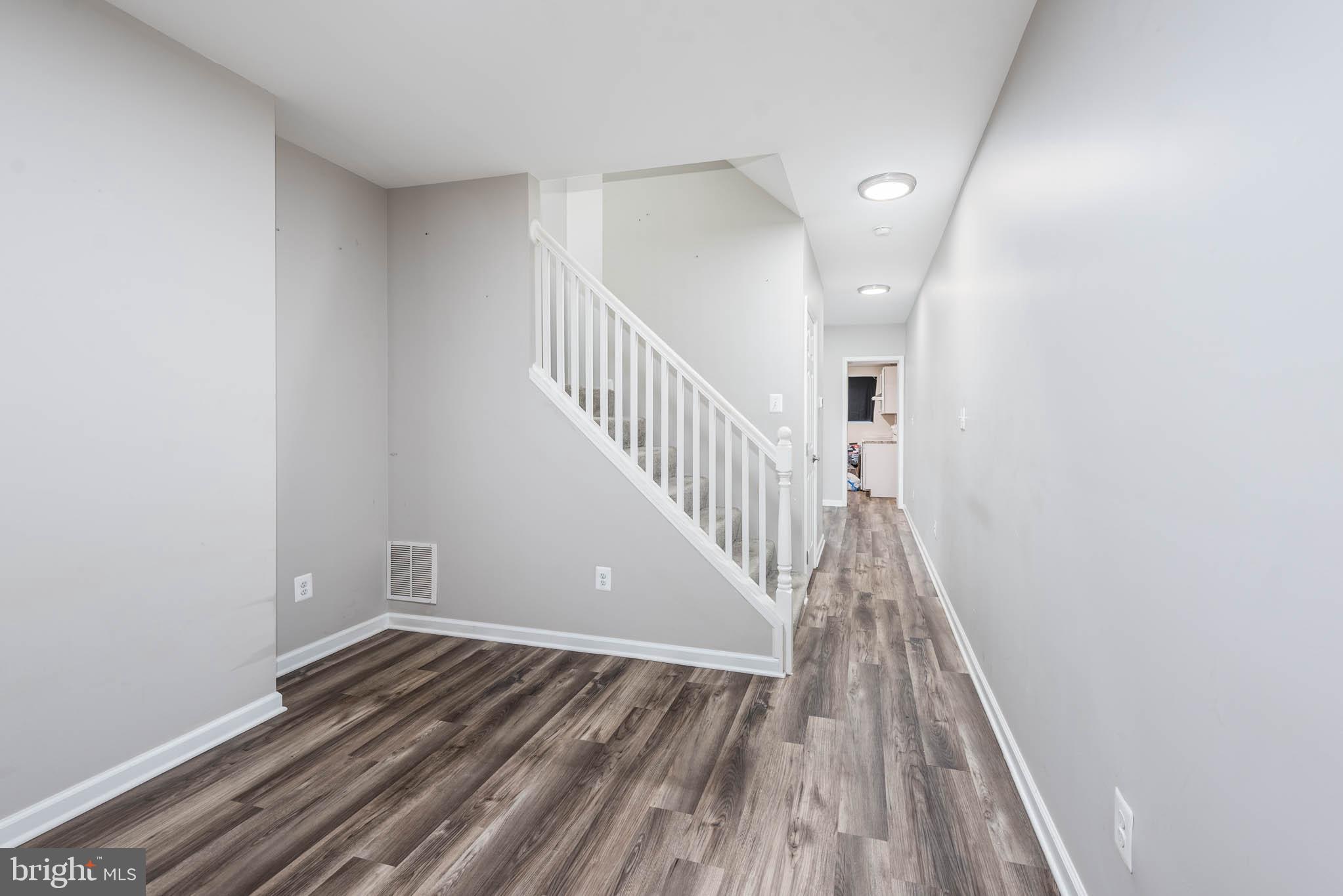 BROADWAY EAST - Residential