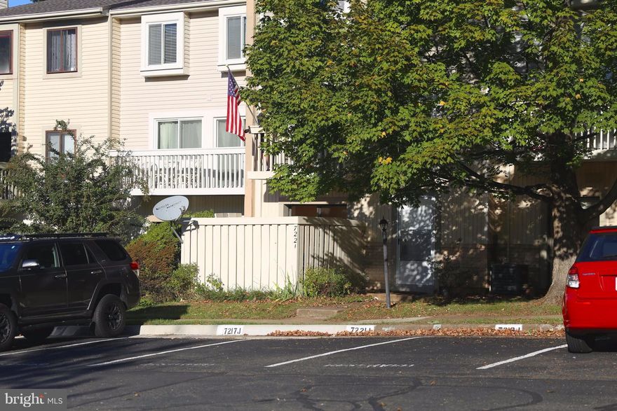 It is completely renovated with brand new stainless steel appliances, new paint, and new floor throughout.  Great location, close to everything, 2 bedrooms, 2 full-baths, walk-in closet, no pet, and no smoking. Springfield Metro is only 5 min away.