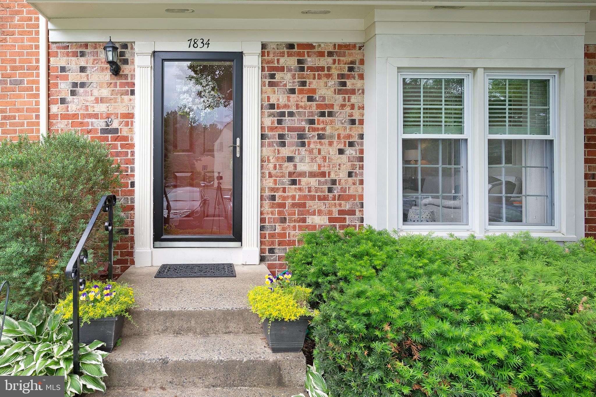 LAFAYETTE VILLAGE - Residential Lease