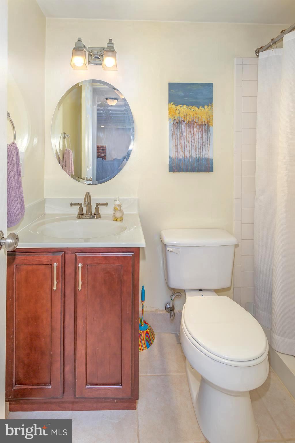 LAFAYETTE VILLAGE - Residential Lease