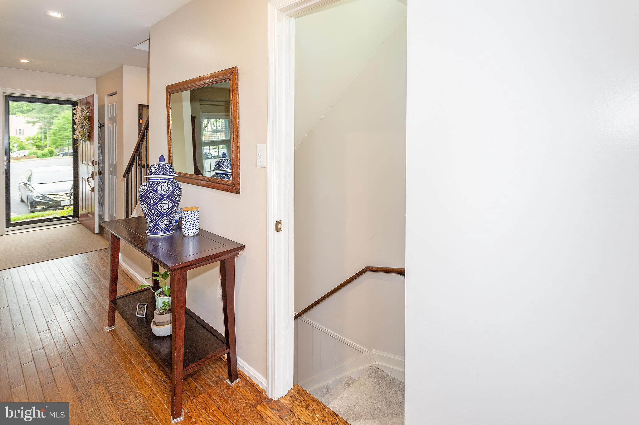 LAFAYETTE VILLAGE - Residential Lease