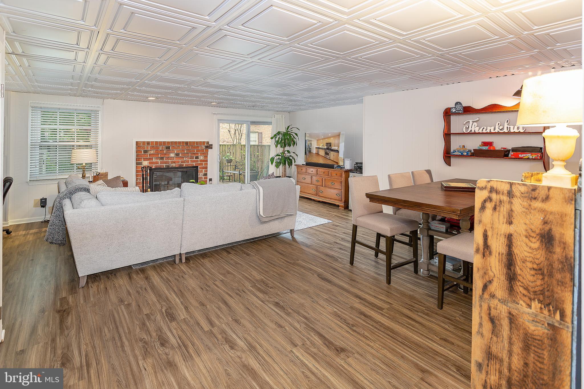 LAFAYETTE VILLAGE - Residential Lease