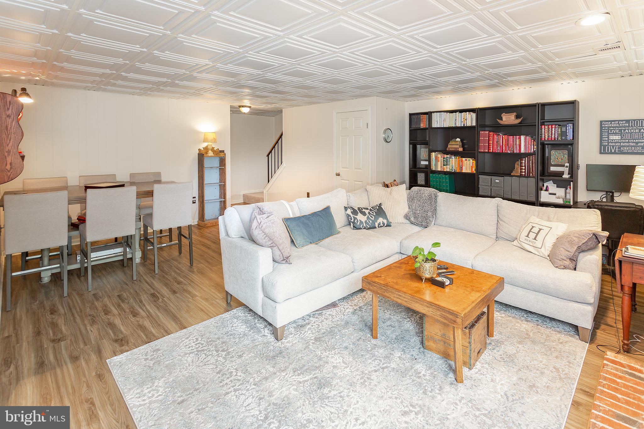 LAFAYETTE VILLAGE - Residential Lease