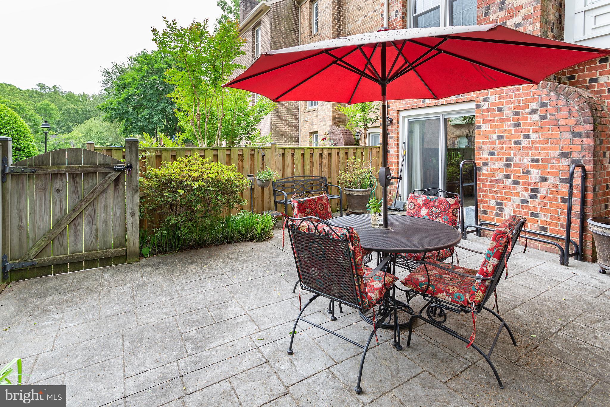 LAFAYETTE VILLAGE - Residential Lease