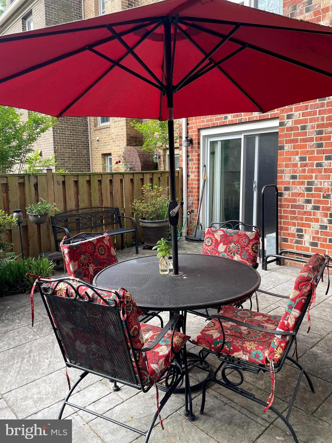 LAFAYETTE VILLAGE - Residential Lease