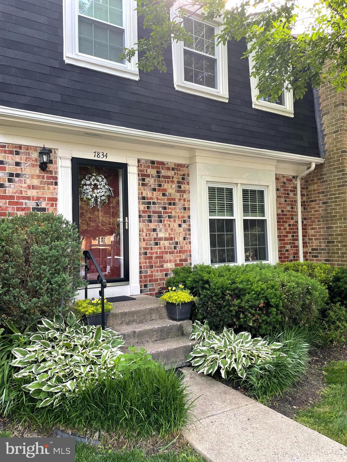 LAFAYETTE VILLAGE - Residential Lease