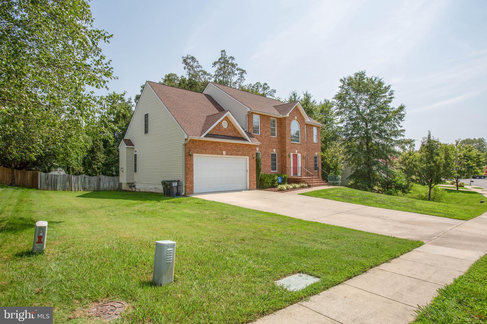 ROYAL OAKS - Residential