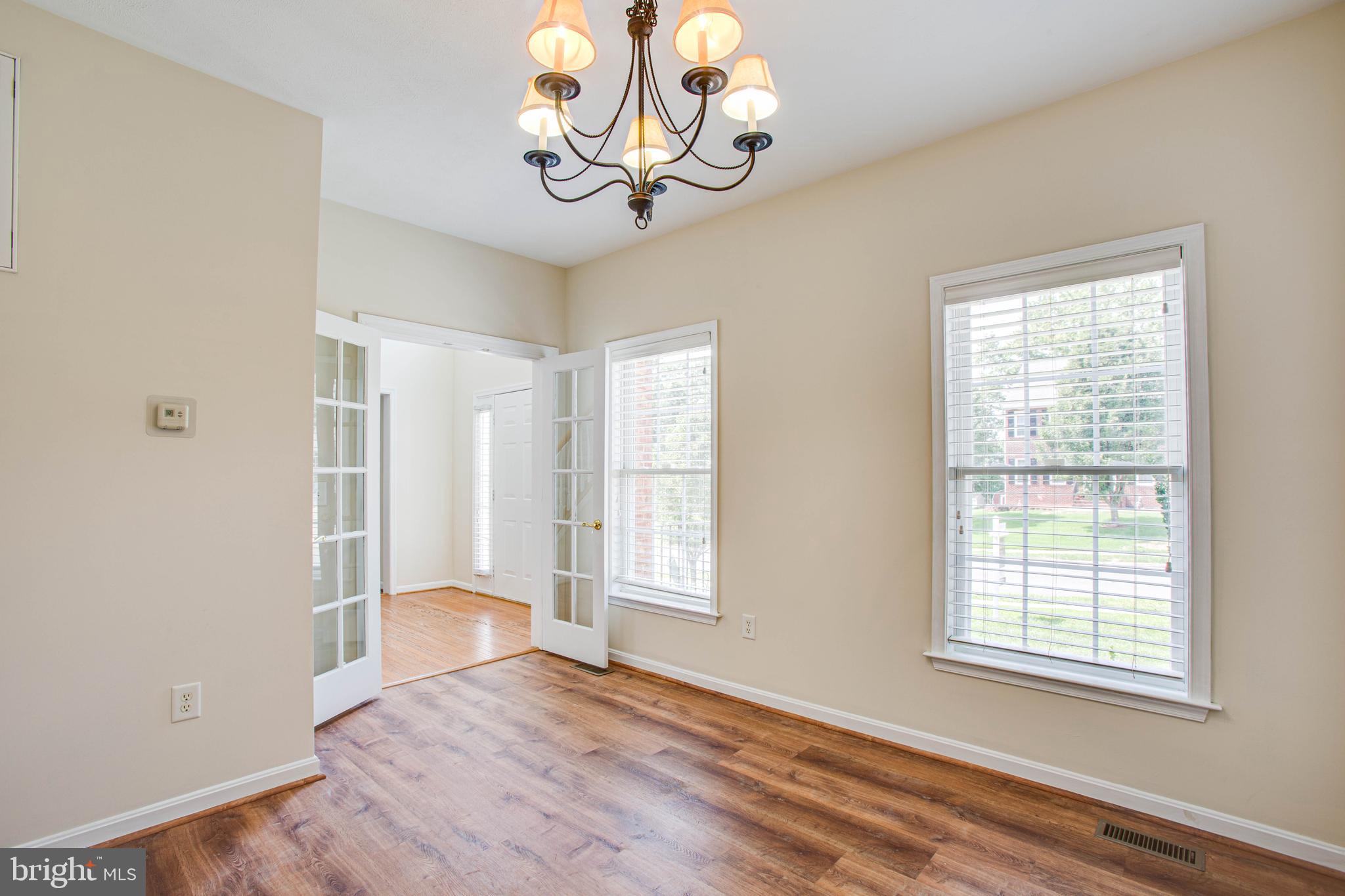 ROYAL OAKS - Residential