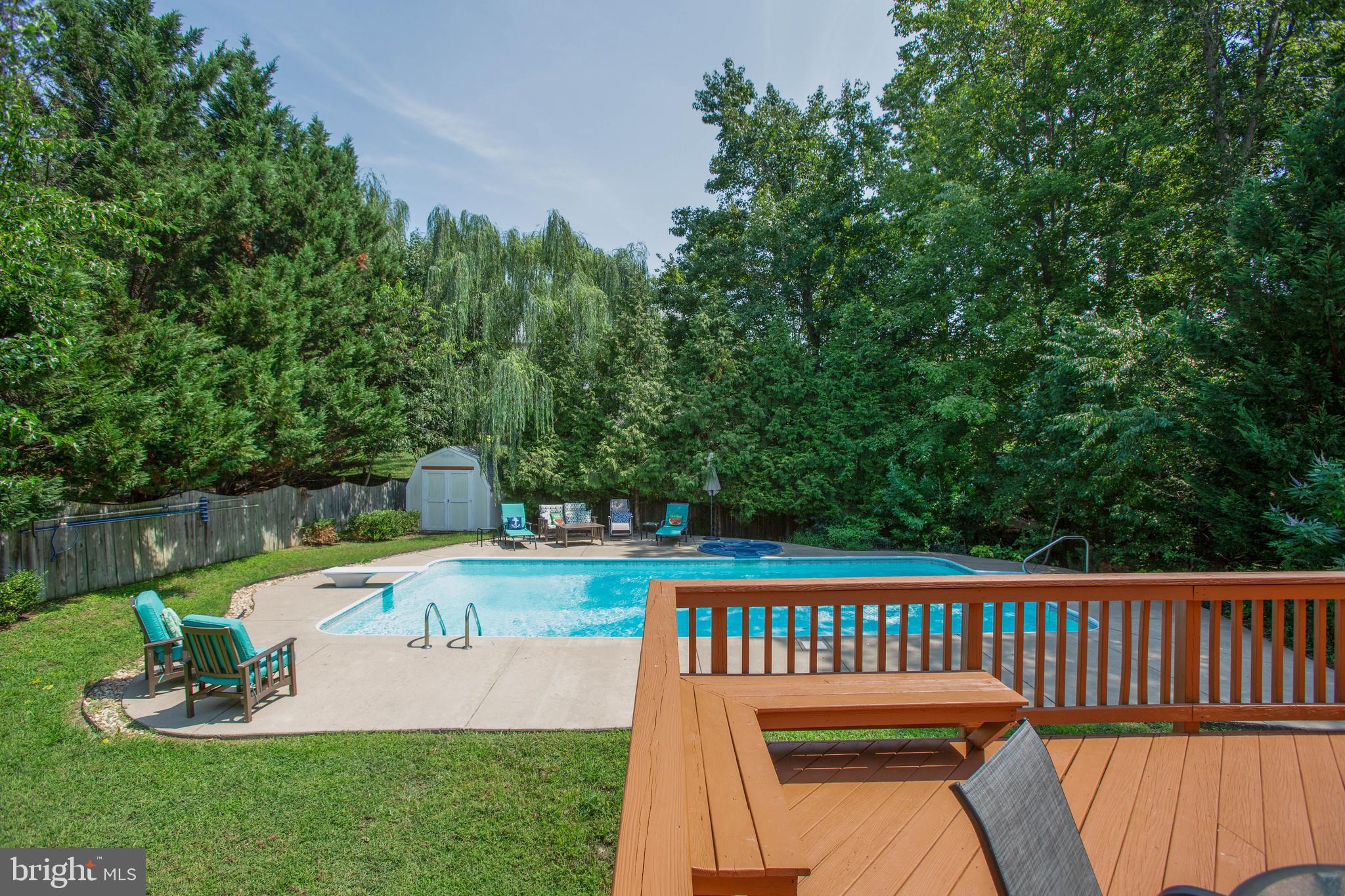 ROYAL OAKS - Residential