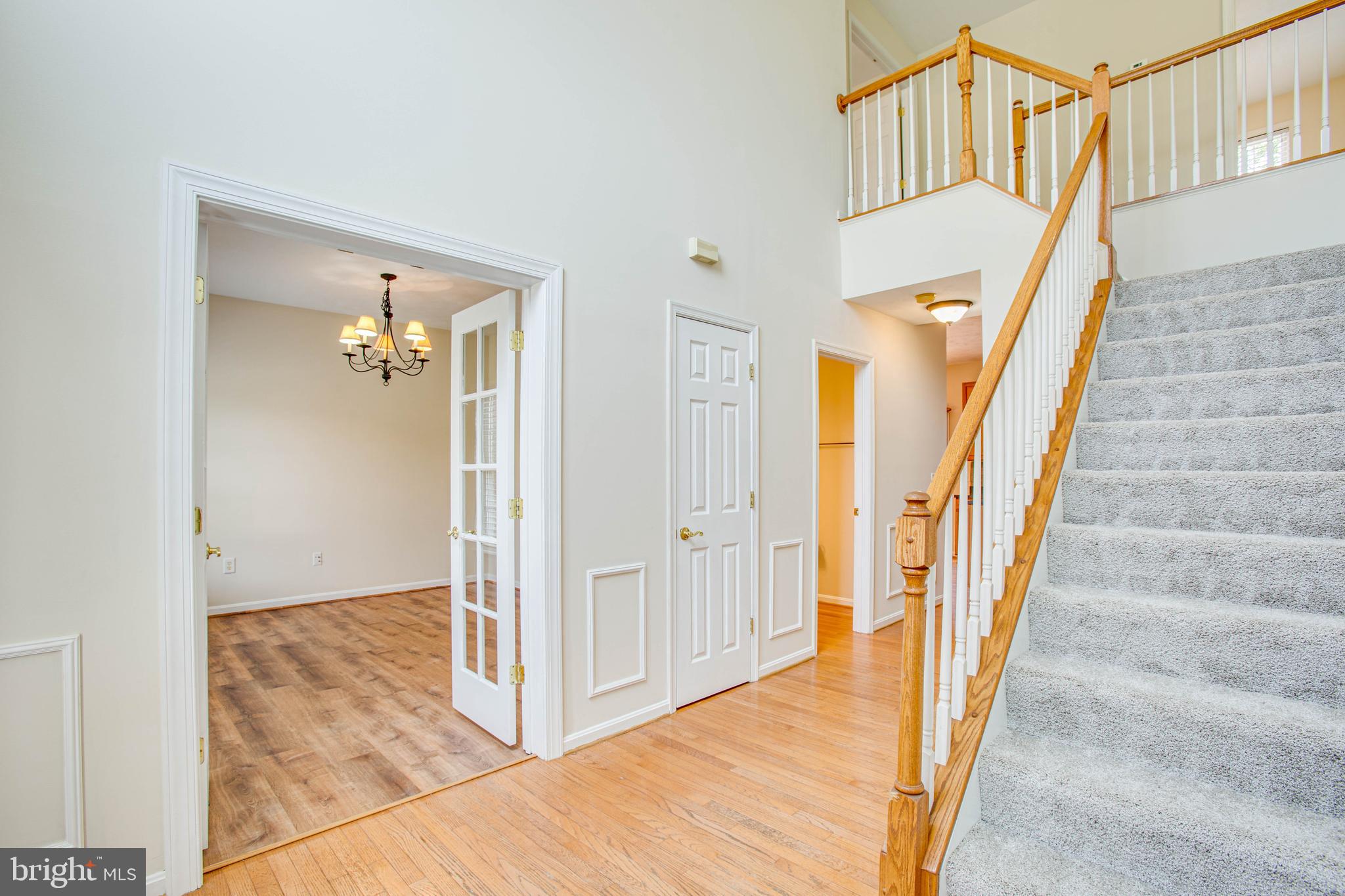 ROYAL OAKS - Residential