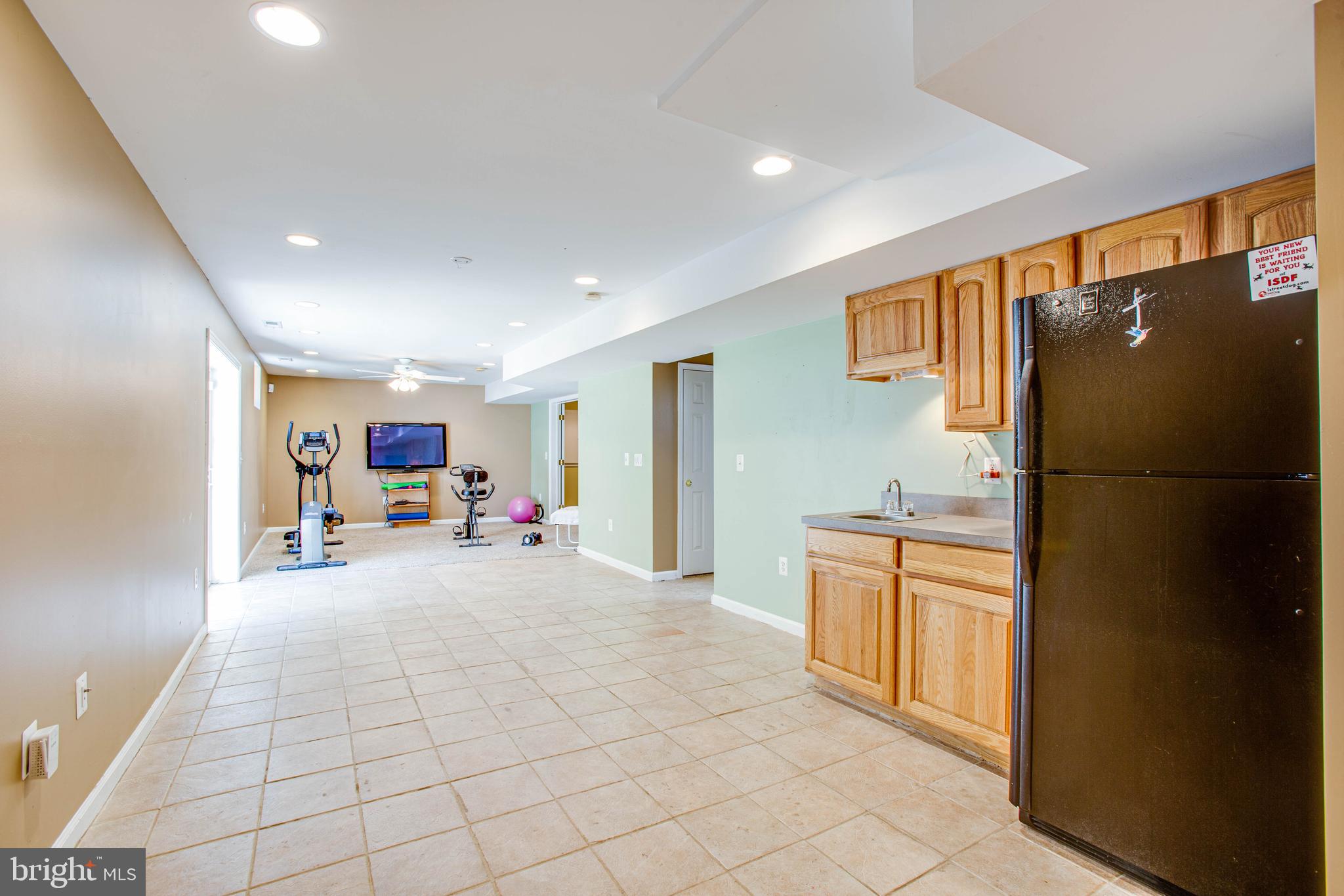 ROYAL OAKS - Residential