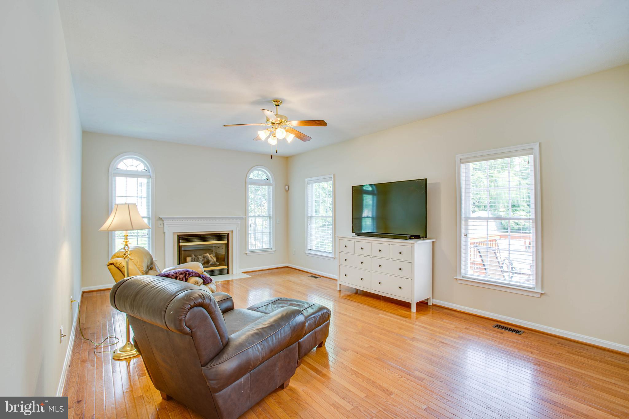 ROYAL OAKS - Residential