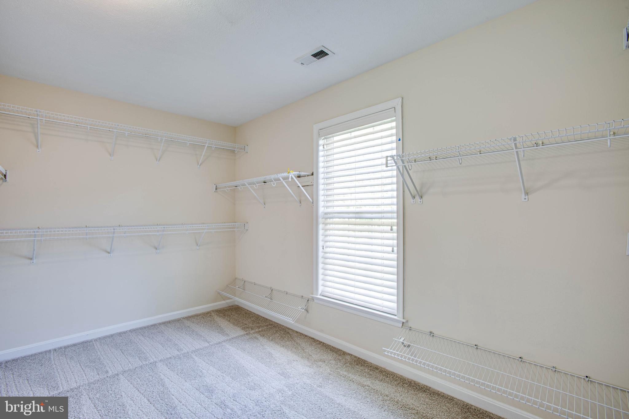 ROYAL OAKS - Residential