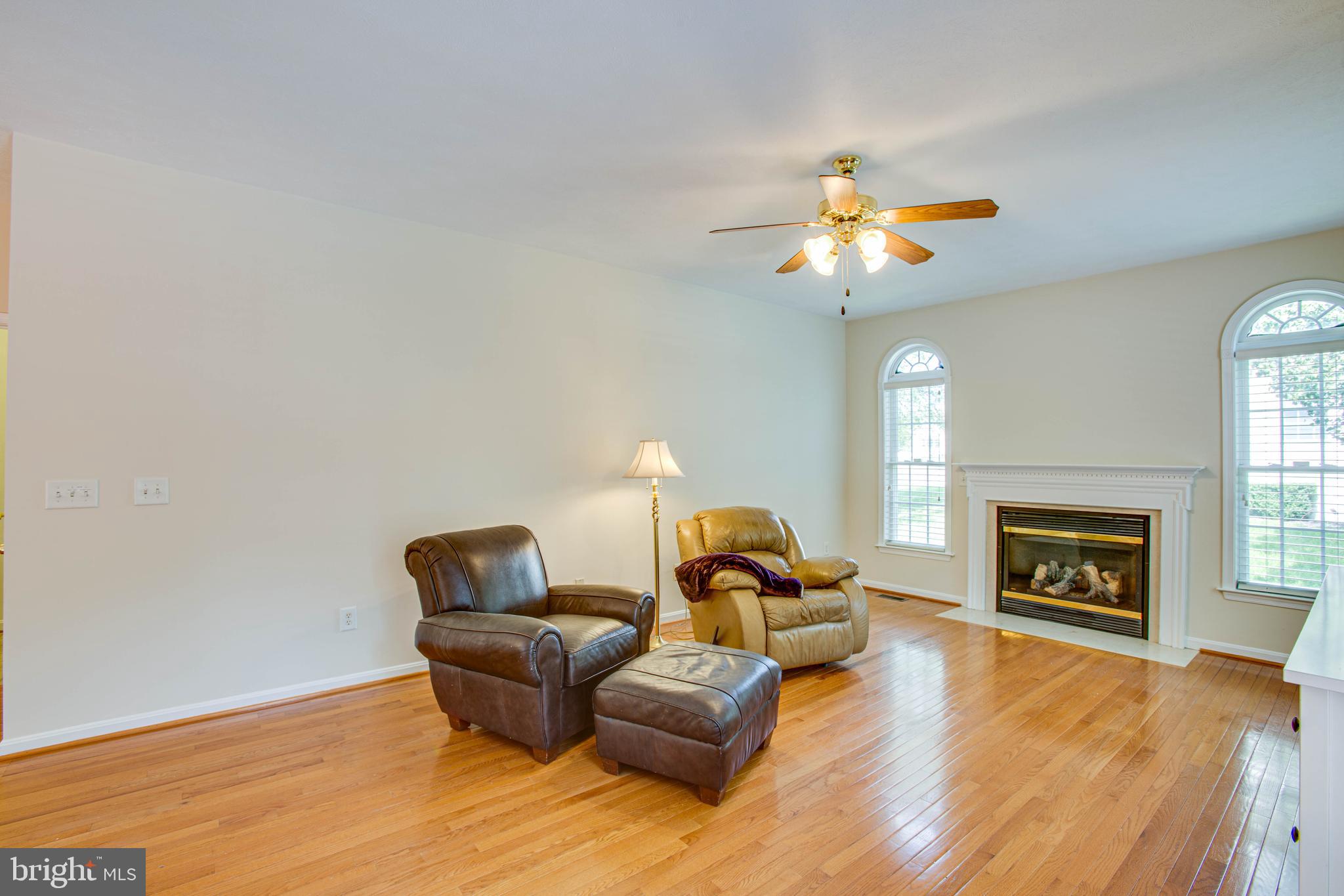 ROYAL OAKS - Residential