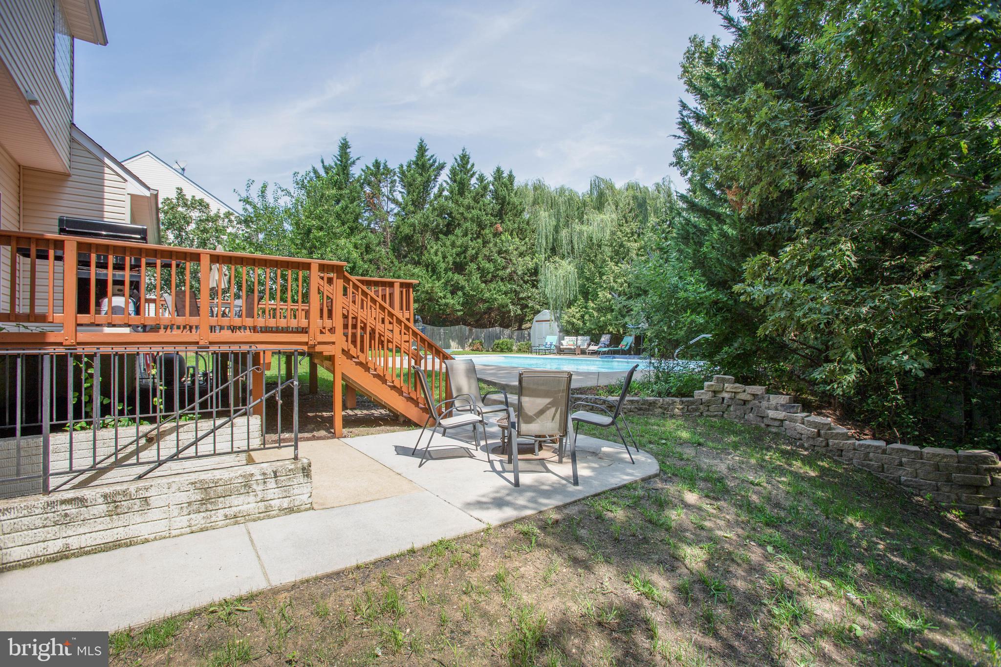 ROYAL OAKS - Residential