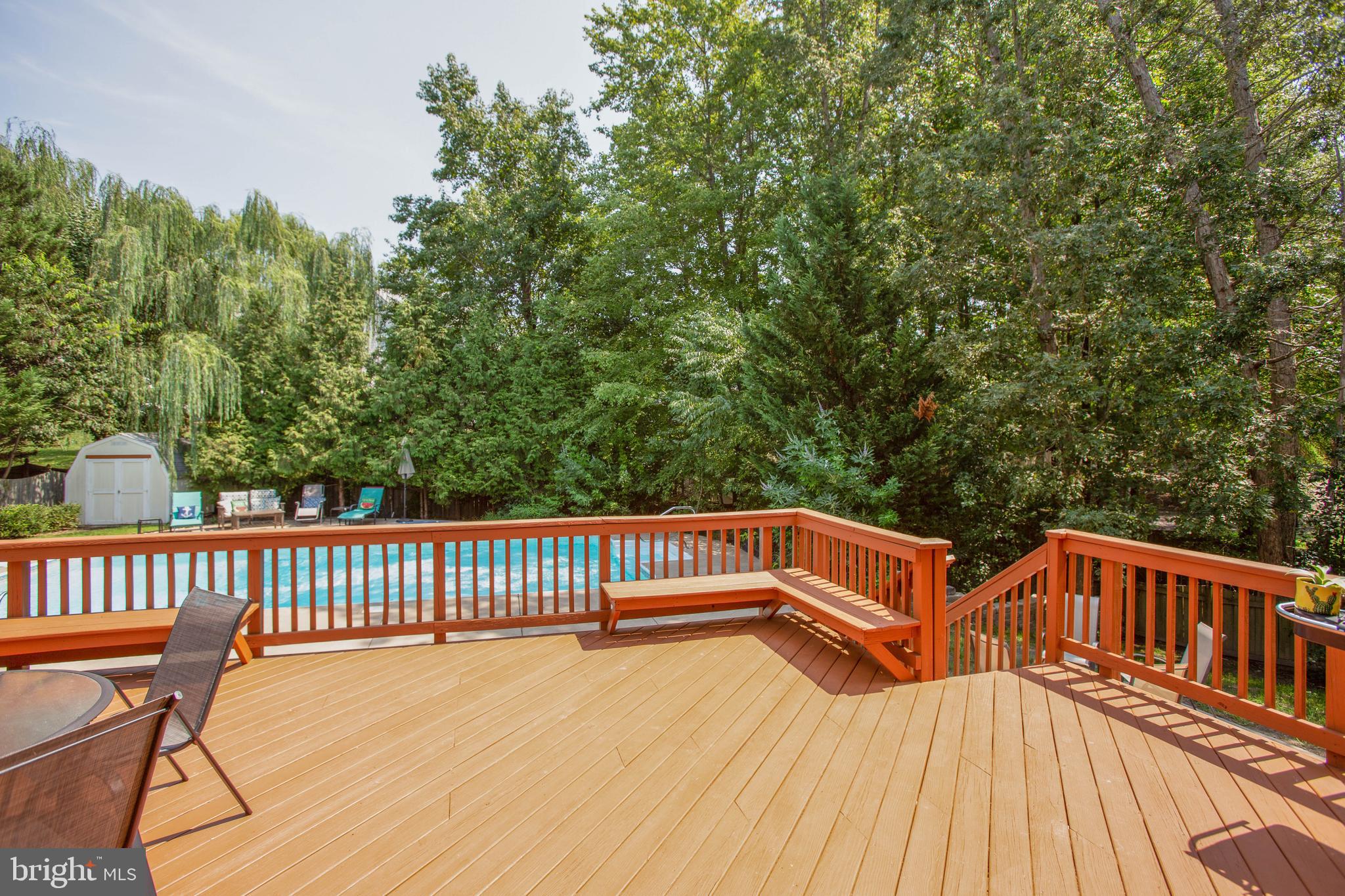 ROYAL OAKS - Residential